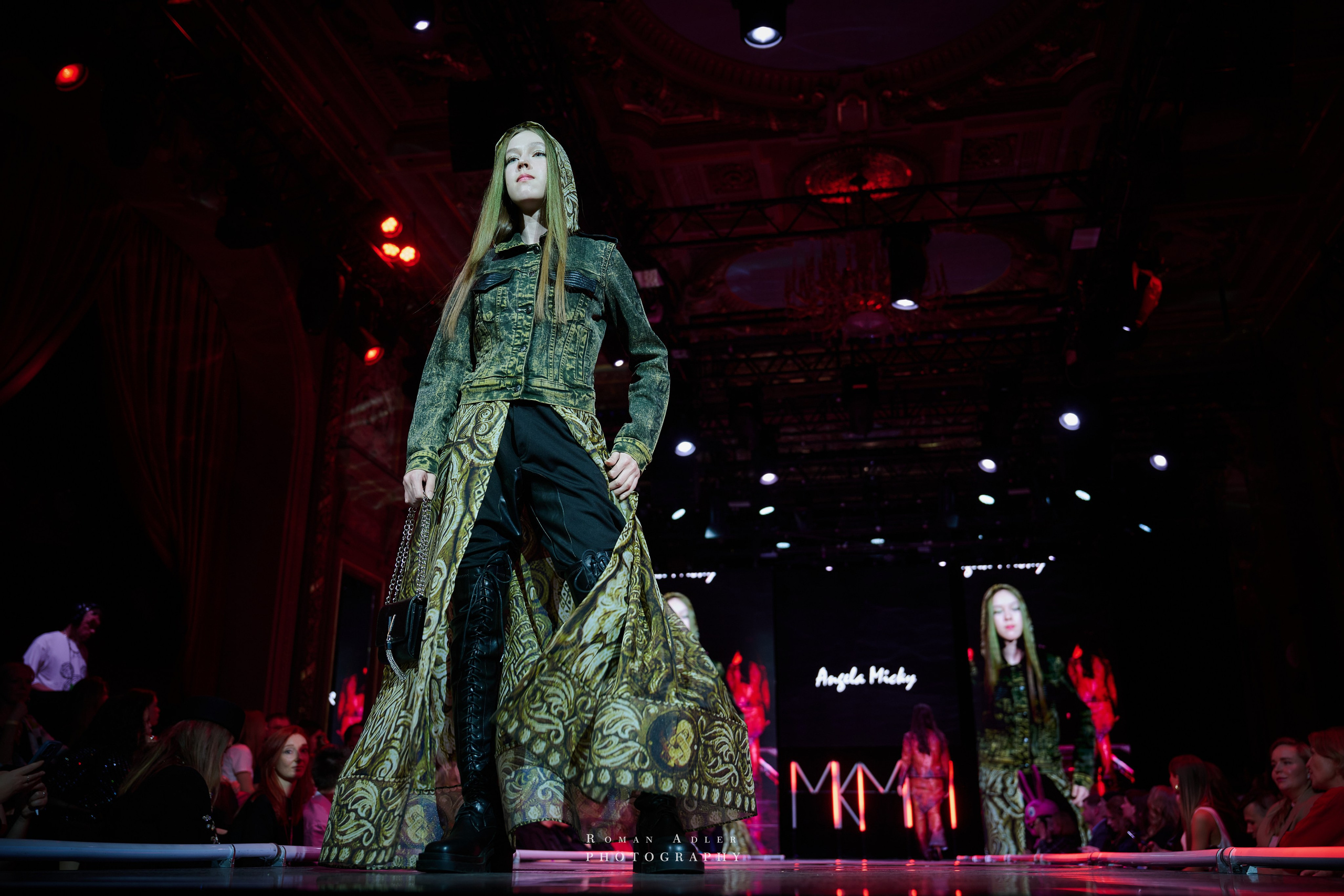 МКММ весна 2025. Фотограф Роман Адлер