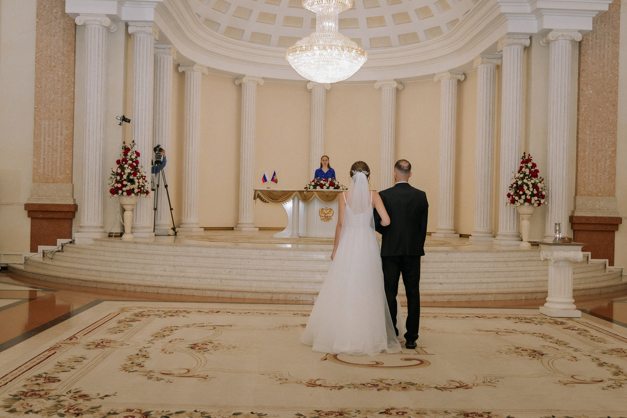 Свадебная прогулка Екатерины и Евгения. Свадебная фотография. Арина Рубах