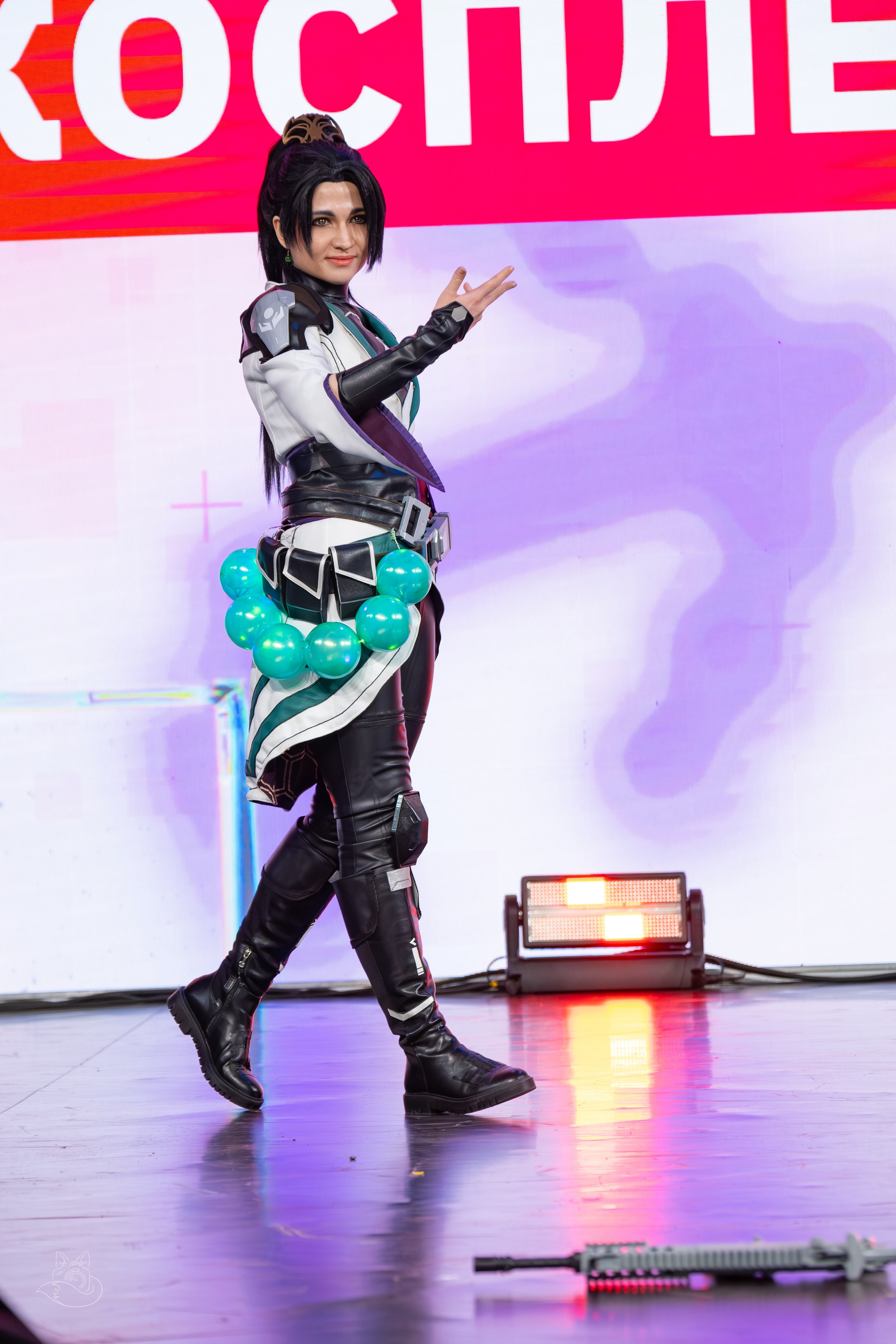 Сцена РЭД ЭКСПО 2024. Косплей фотограф