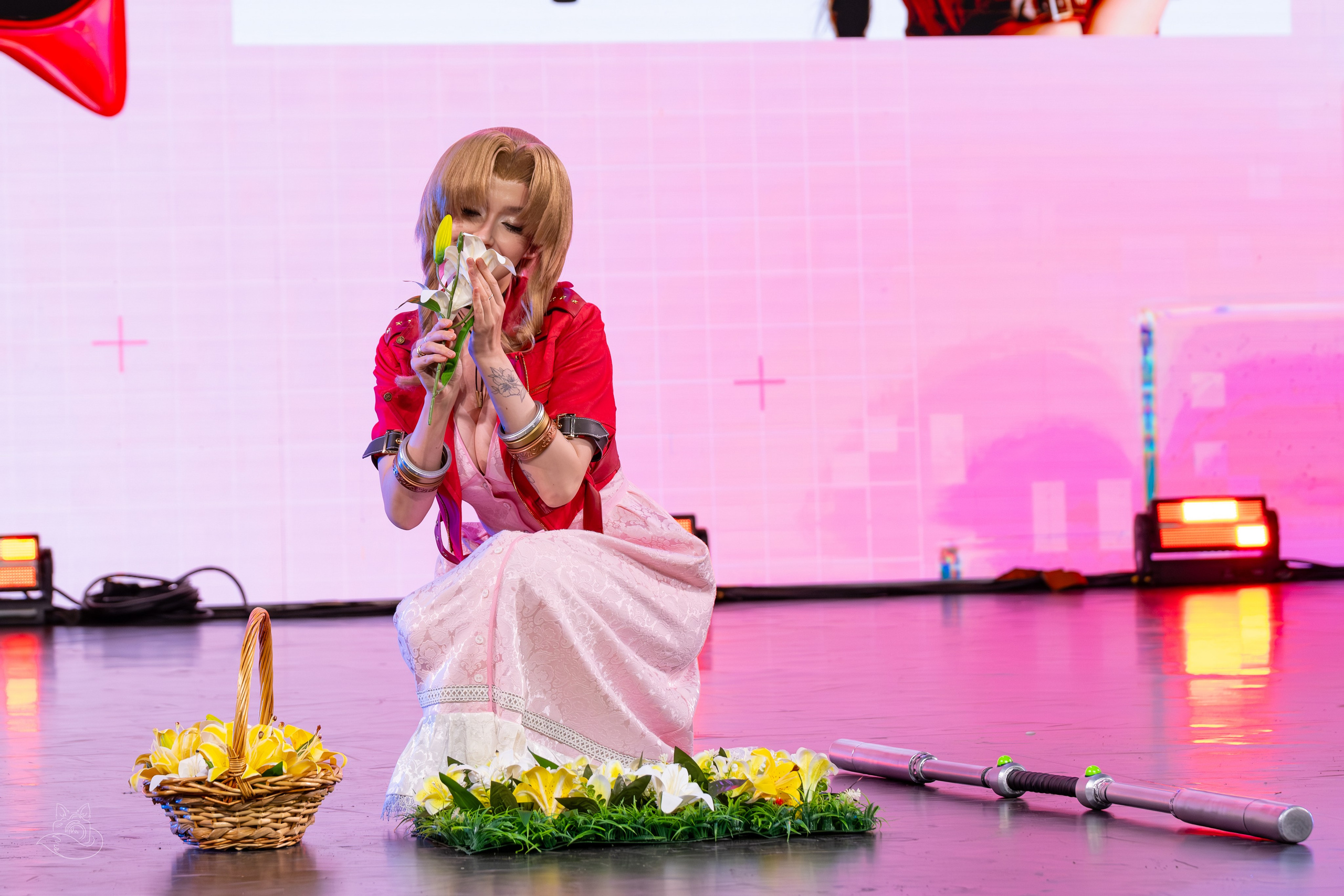 Сцена РЭД ЭКСПО 2024. Косплей фотограф