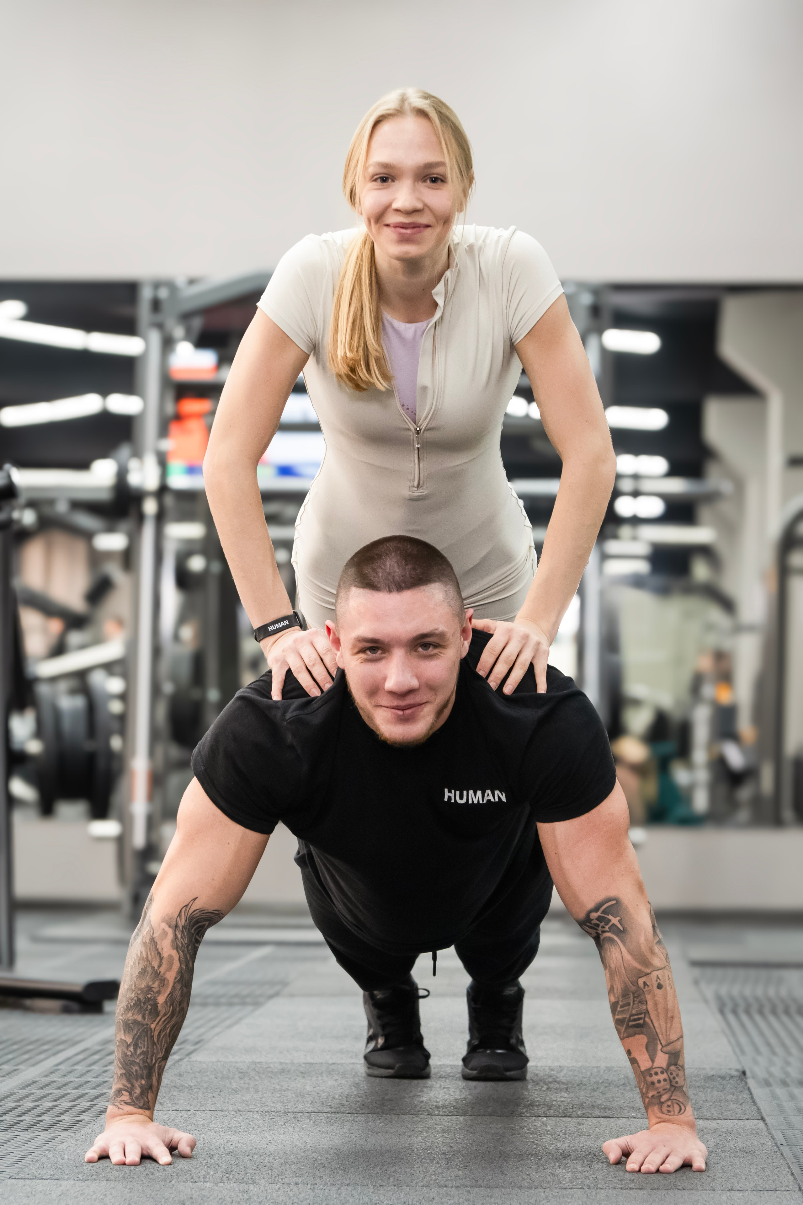 Фитнес клуб Human. Занимаюсь профессиональной фотографией и живу рядом с Байкалом. Работаю в разных жанрах