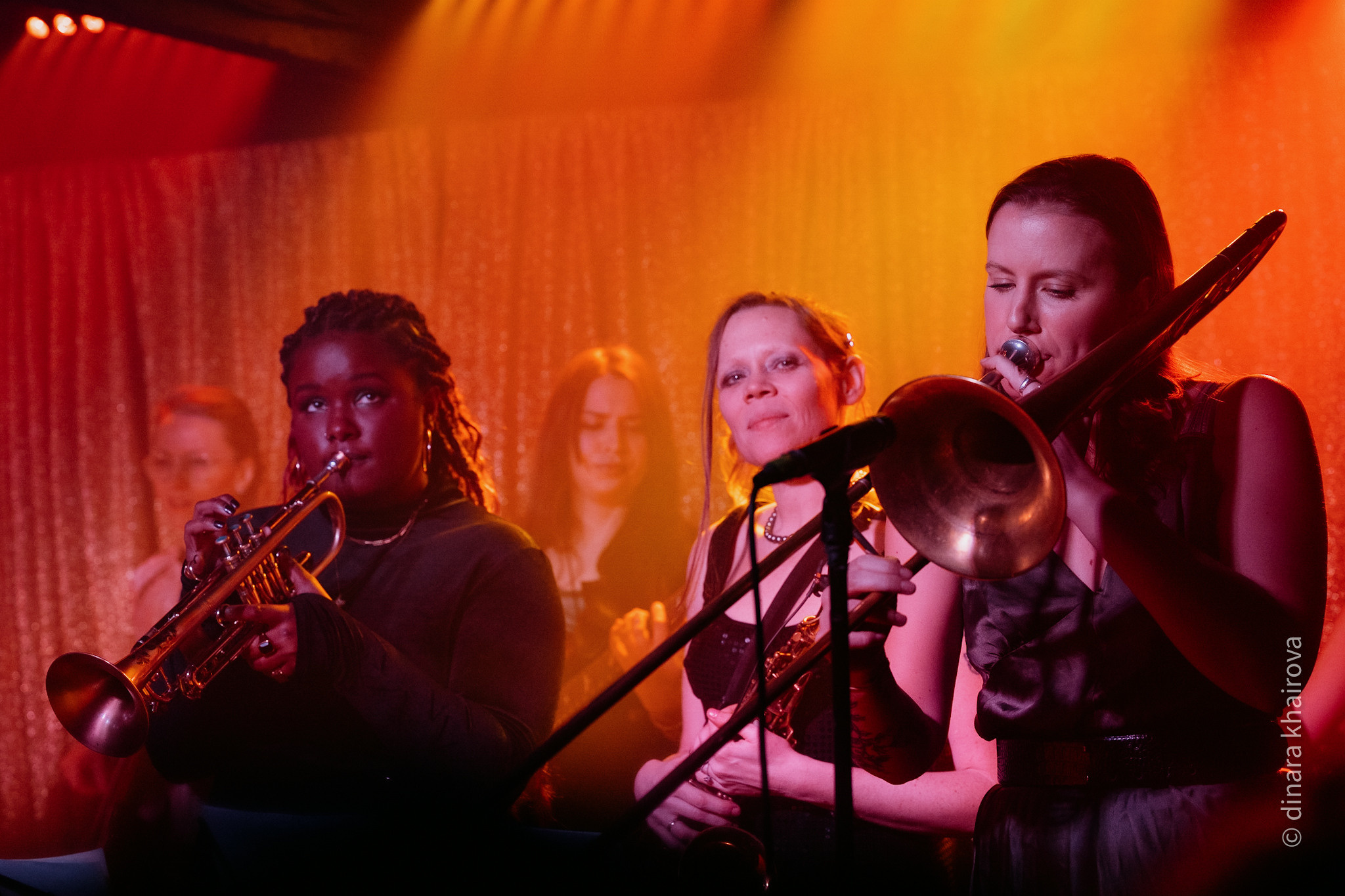 Femme Jam Session. Dinara Khairova