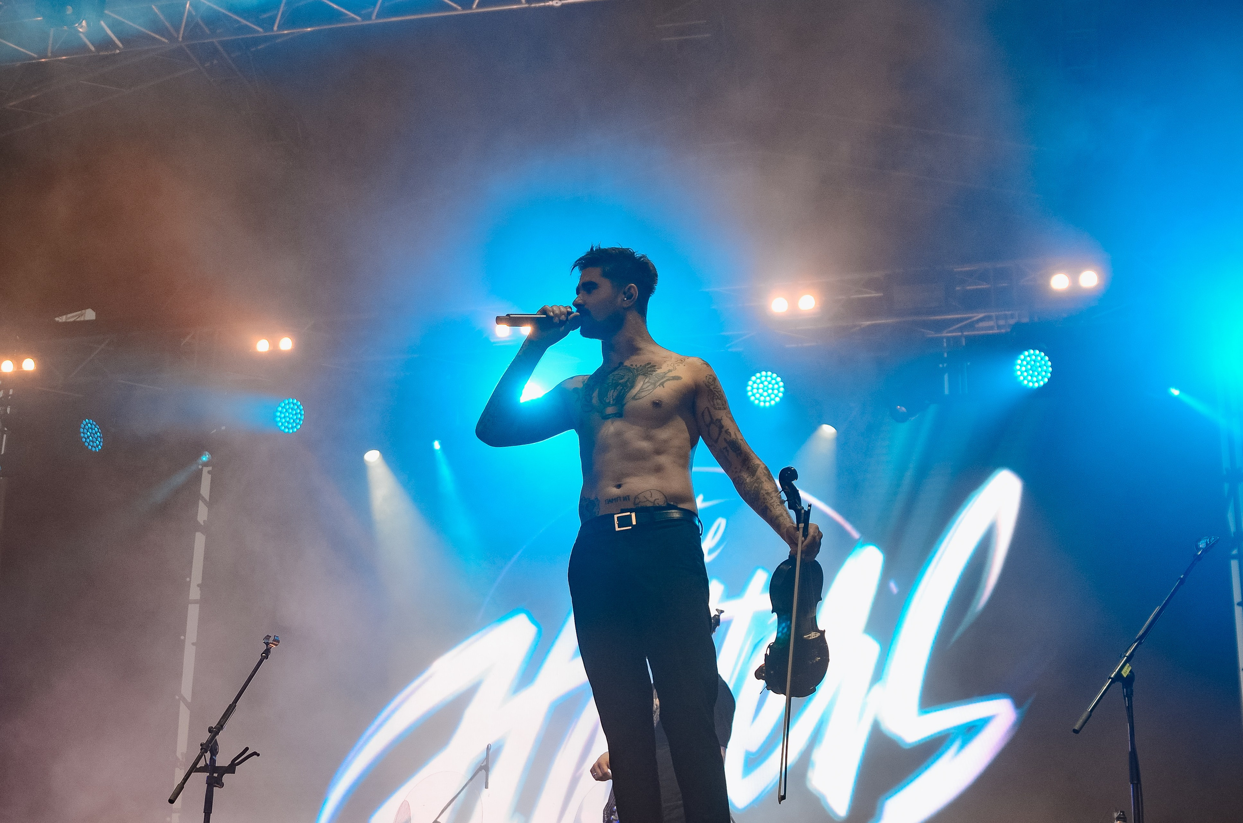 Концерт The Hatters на фестивале «Грань» в Барнауле. Денисова Аля — фотограф для парных съемок и индивидуальных историй в Барнауле