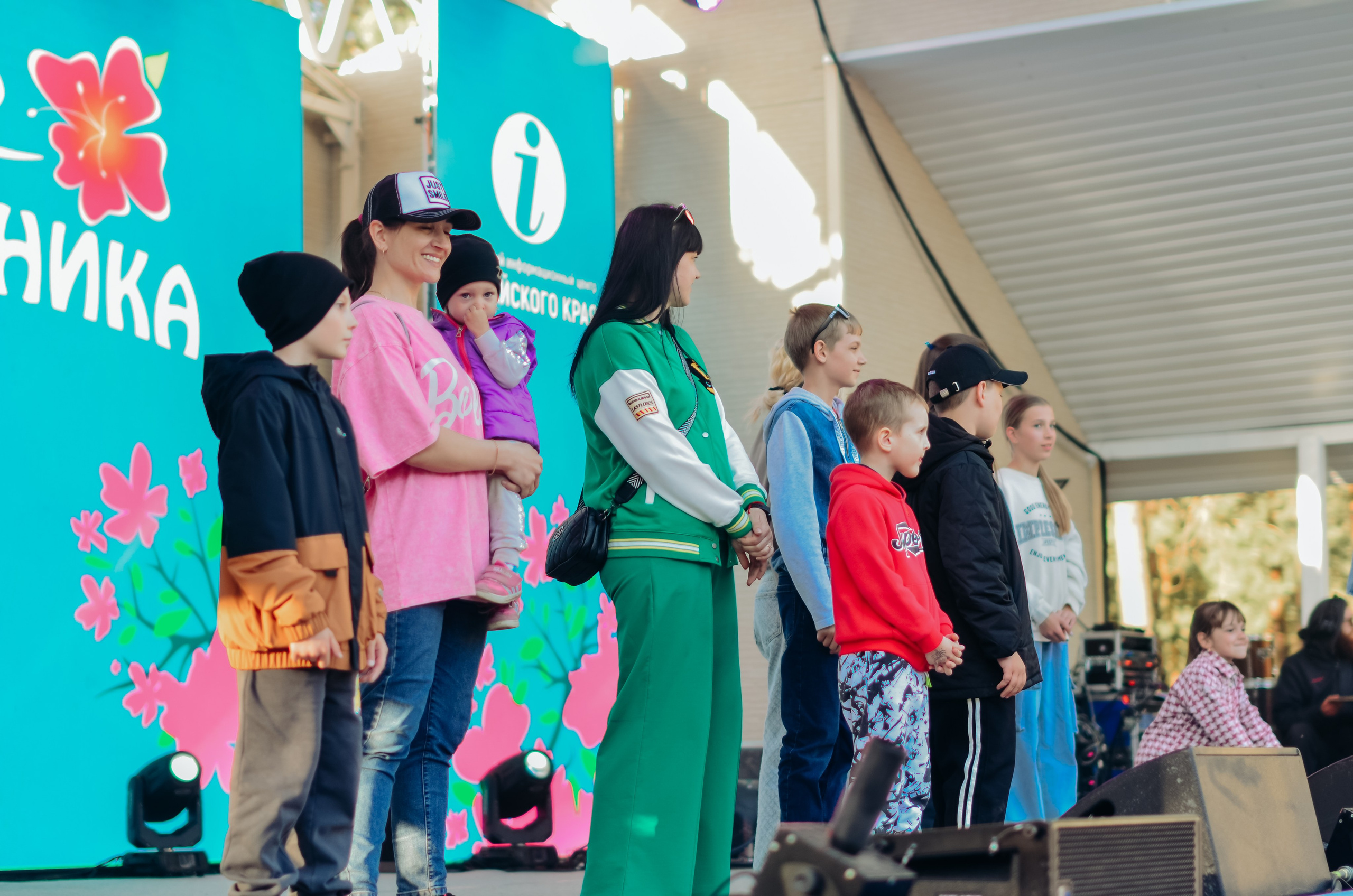 Фестиваль «Цветение Маральника на Алтае 2025». Фоторепортаж. Денисова Аля — фотограф для парных съемок и индивидуальных историй в Барнауле