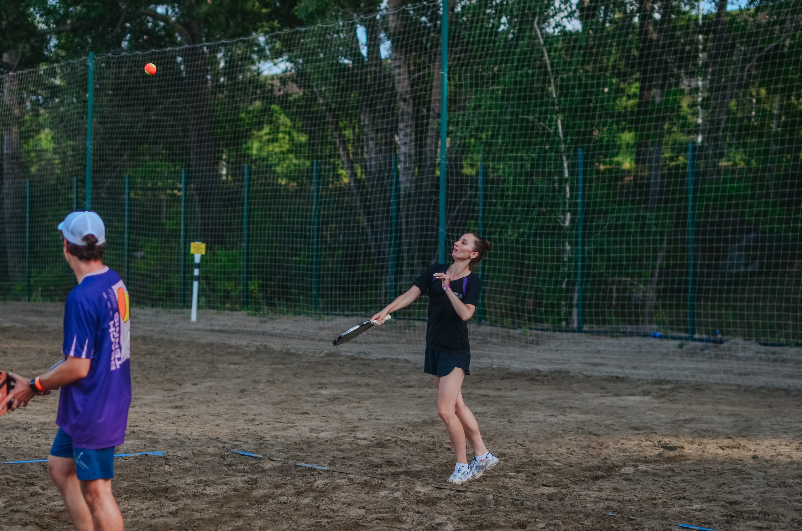 Фестиваль «Грань» 2025. Спортивная площадка. Денисова Аля — фотограф для парных съемок и индивидуальных историй в Барнауле