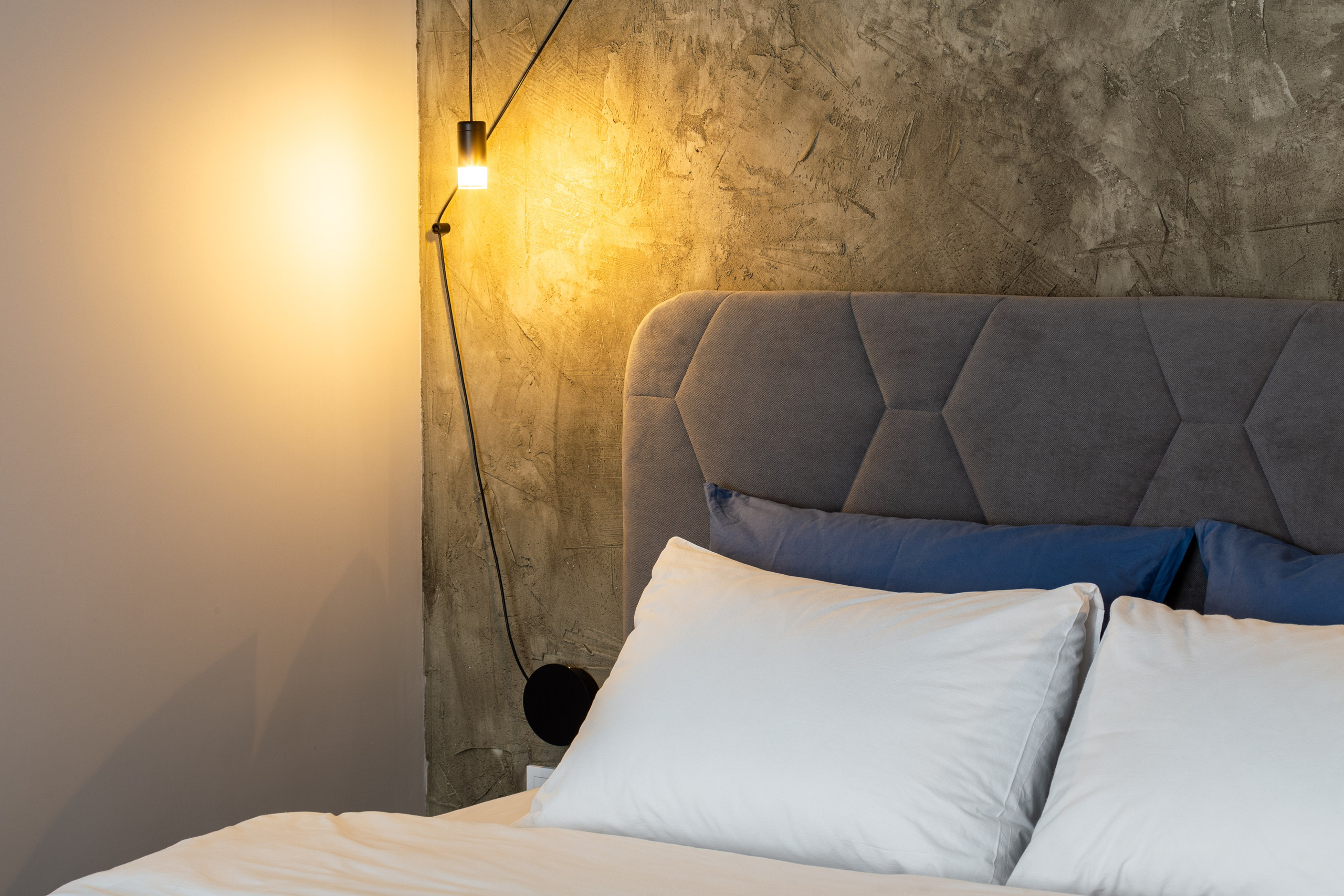 Фотосъемка для посуточной аренды по адресу ул. Лесников, д. 25. Интерьерный фотограф и ретушер в Красноярске Денис Антропов