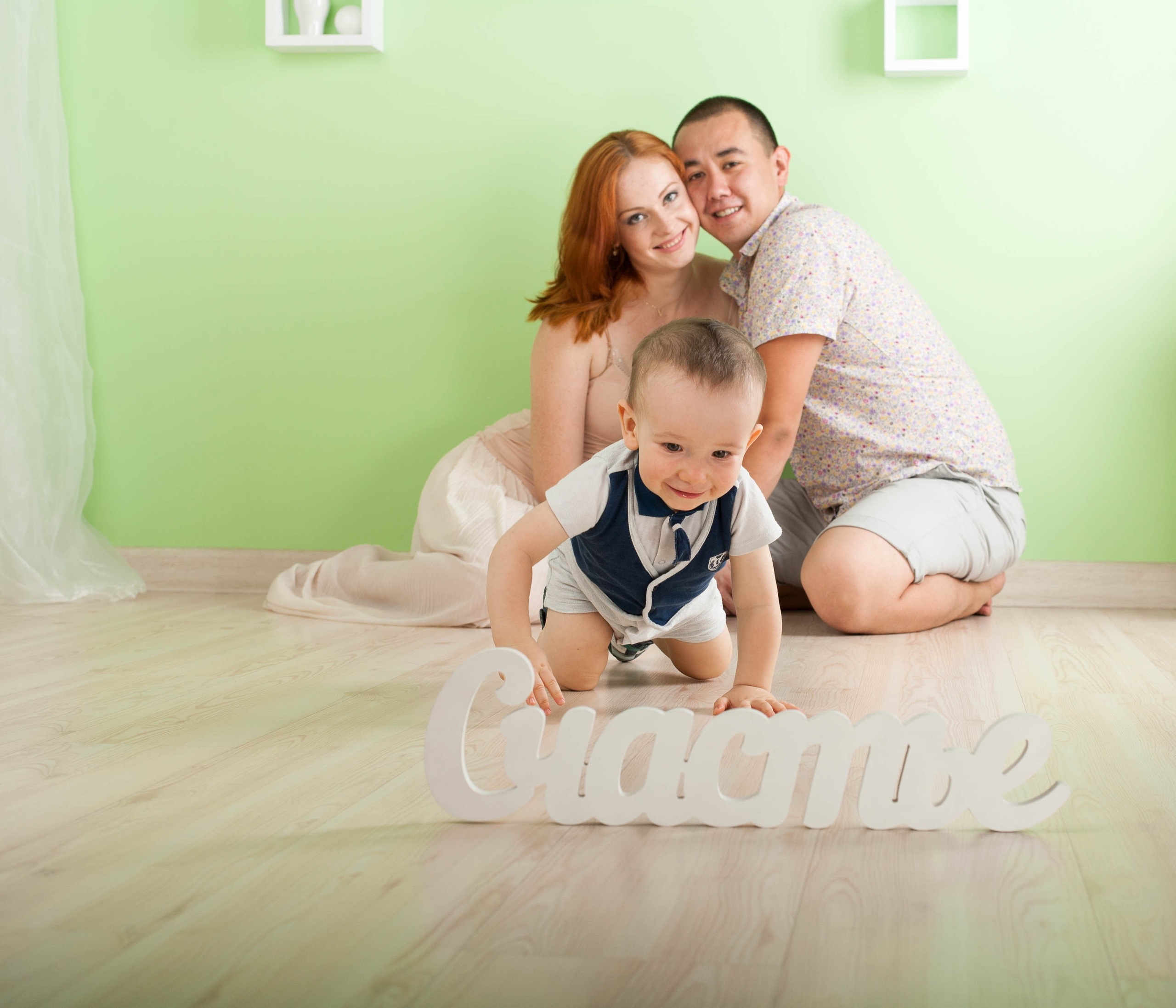 Фотосессия семейная. Фотостудия Алматы. Семейная и детская фотостудия Family studio.Фотограф Алматы