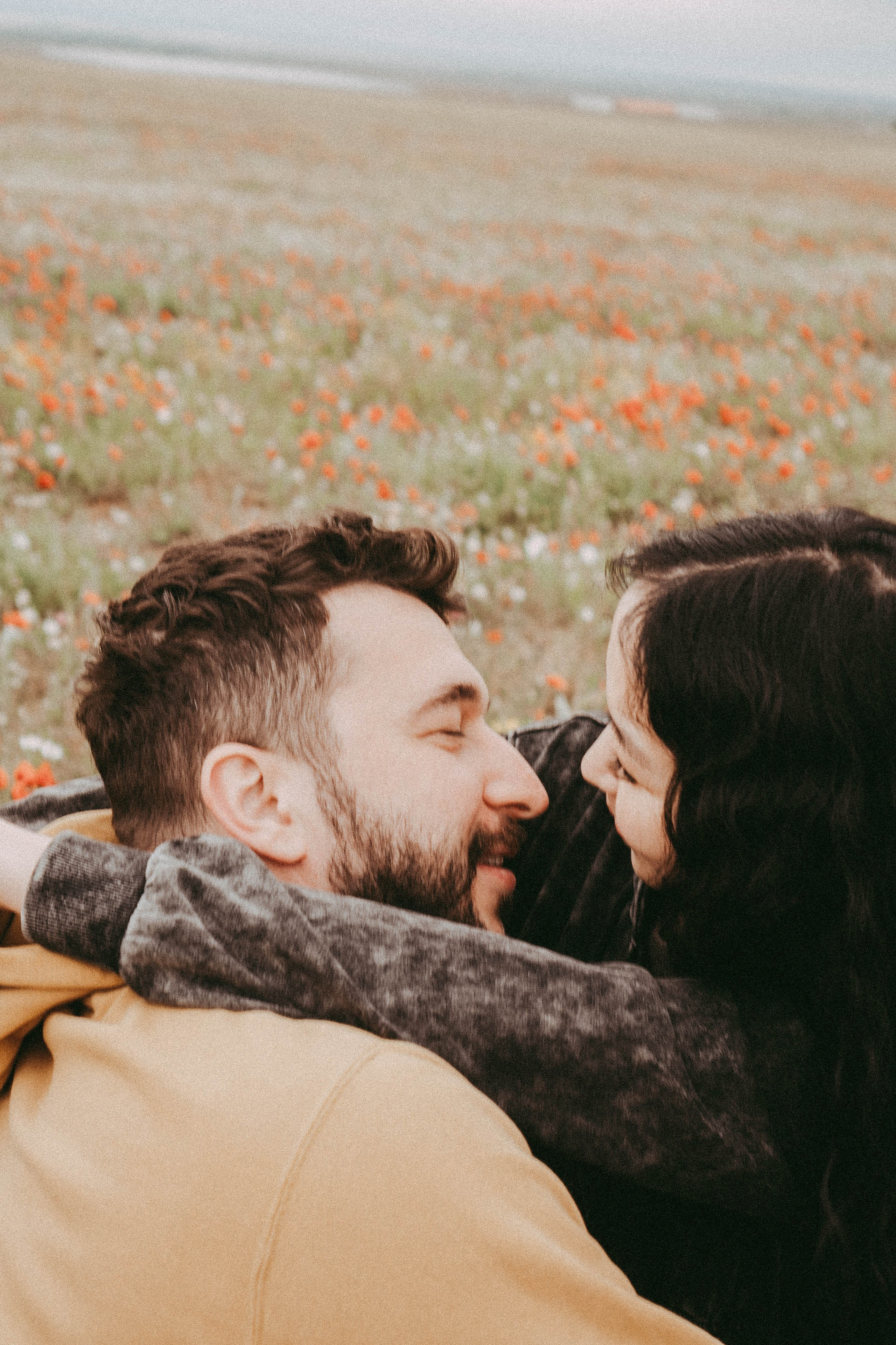 Любовь в маковом поле. Профессиональный фотограф, Санкт-Петербург — Виктория Богомолова