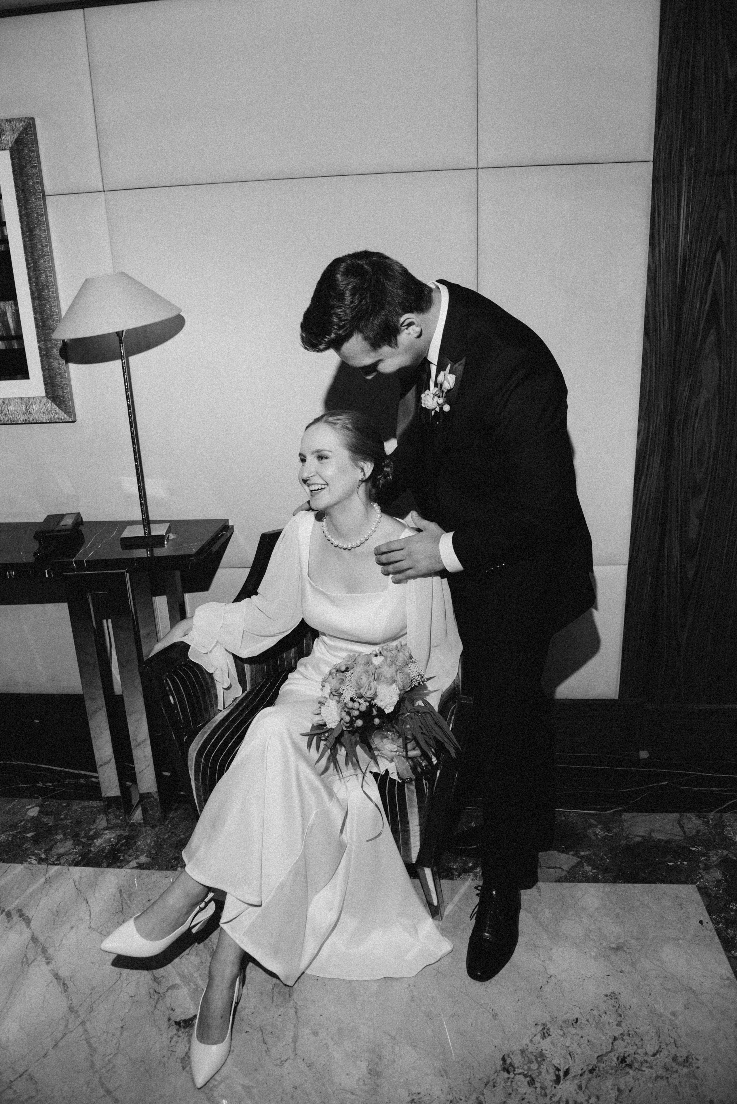 съемка молодожен в отеле Hotel Continental