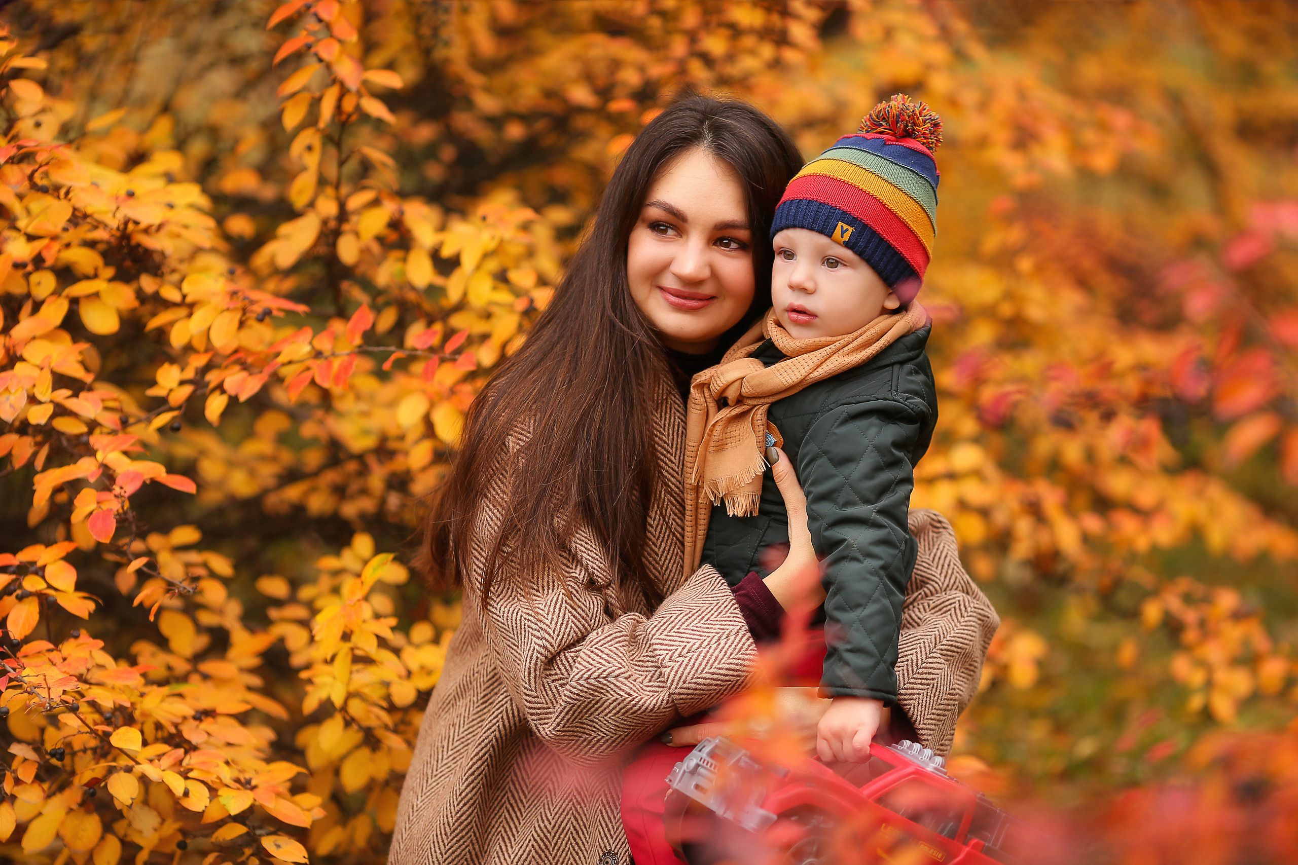 Семейная прогулочная фотосессия в Омске. Фотограф в Омске Таня Бережная