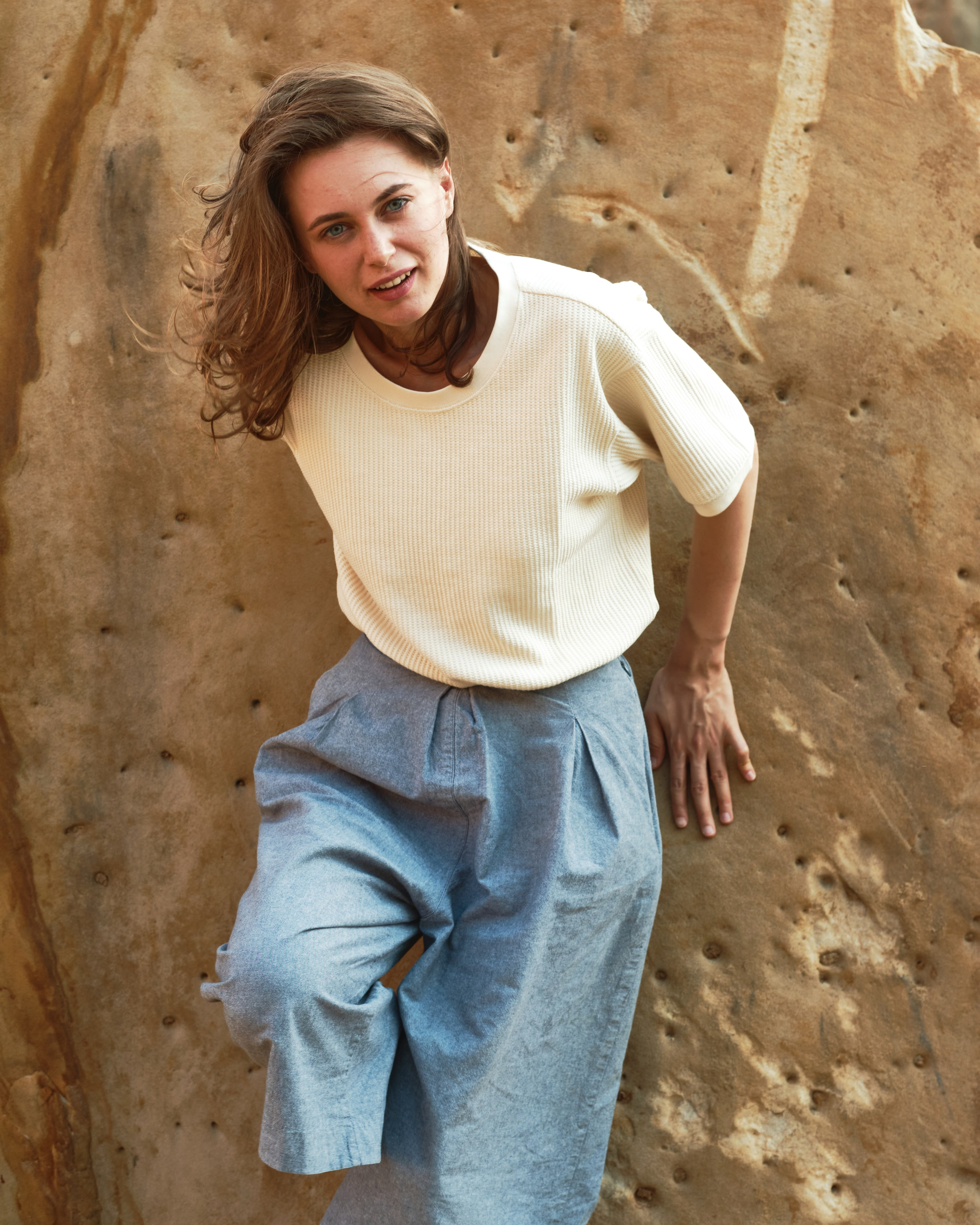 Светлана в пустыне (на пляже). Фотограф Максим Ерёмин