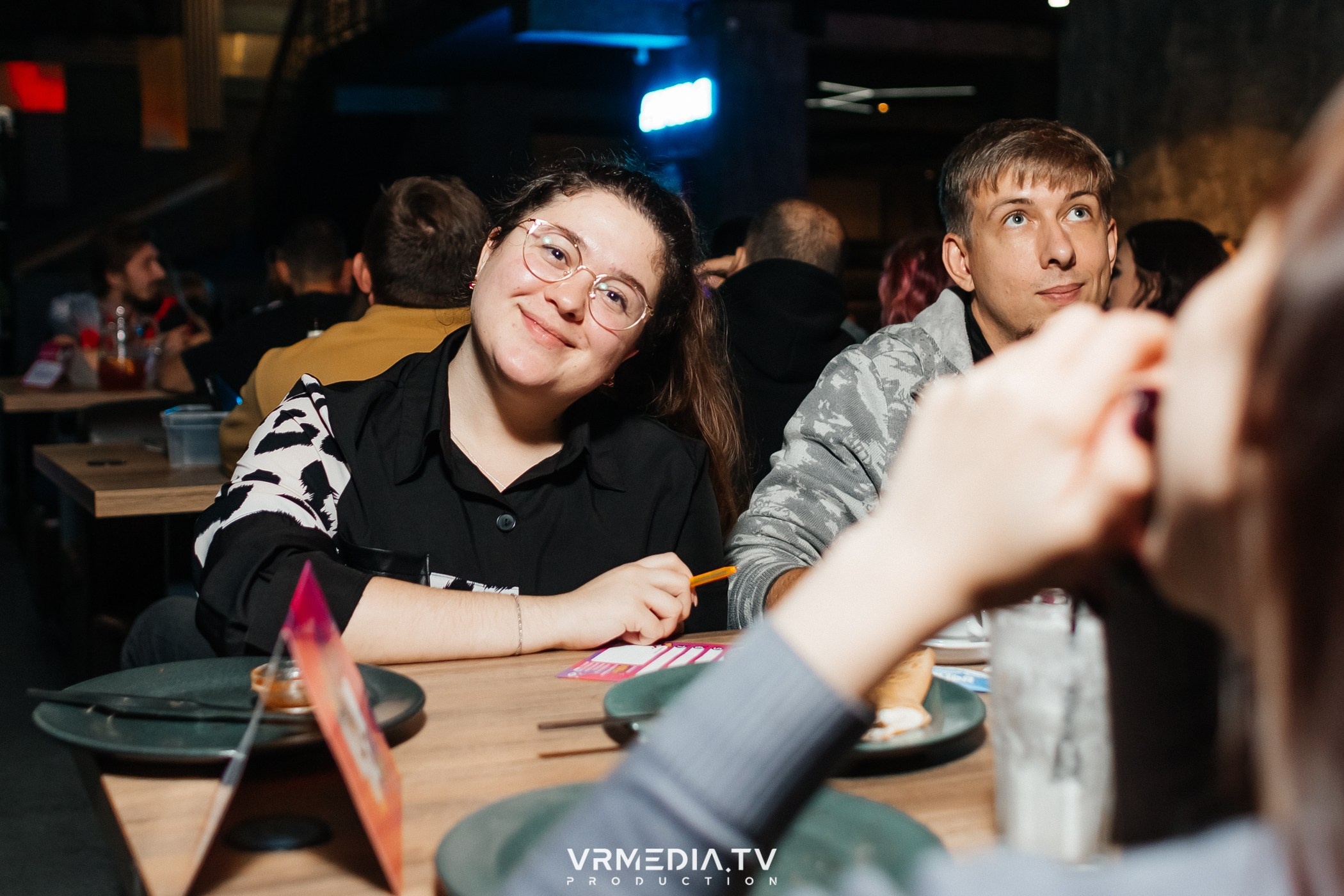 WoW QuiZ в баре «Друзья»