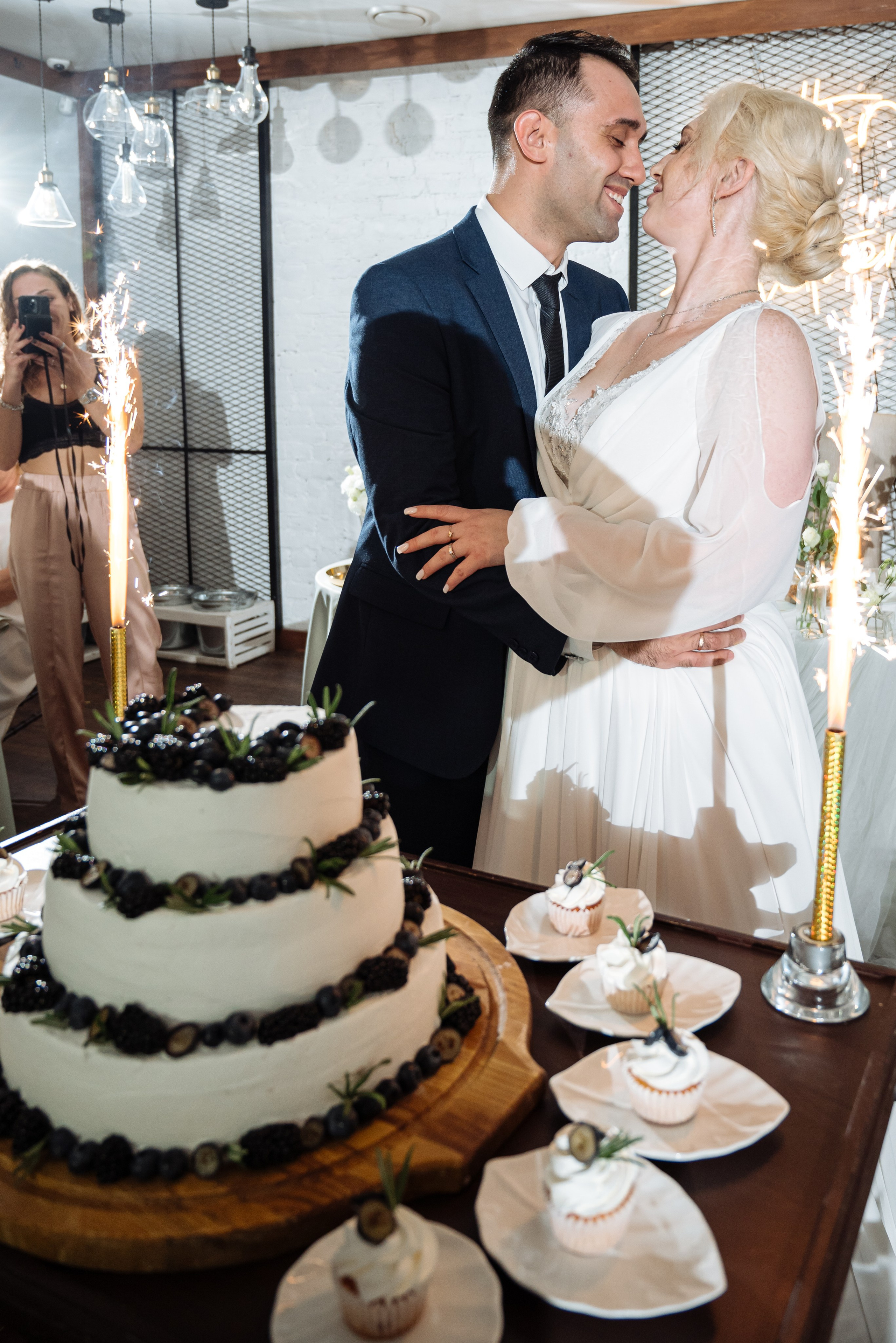 Свадьба в Санкт-Петербурге. Анастасия Петрович фотограф, фотокорреспондент в Москве и Санкт-Петербурге. Фотосъёмка репортажа, мероприятия, корпоративная съёмка, контент