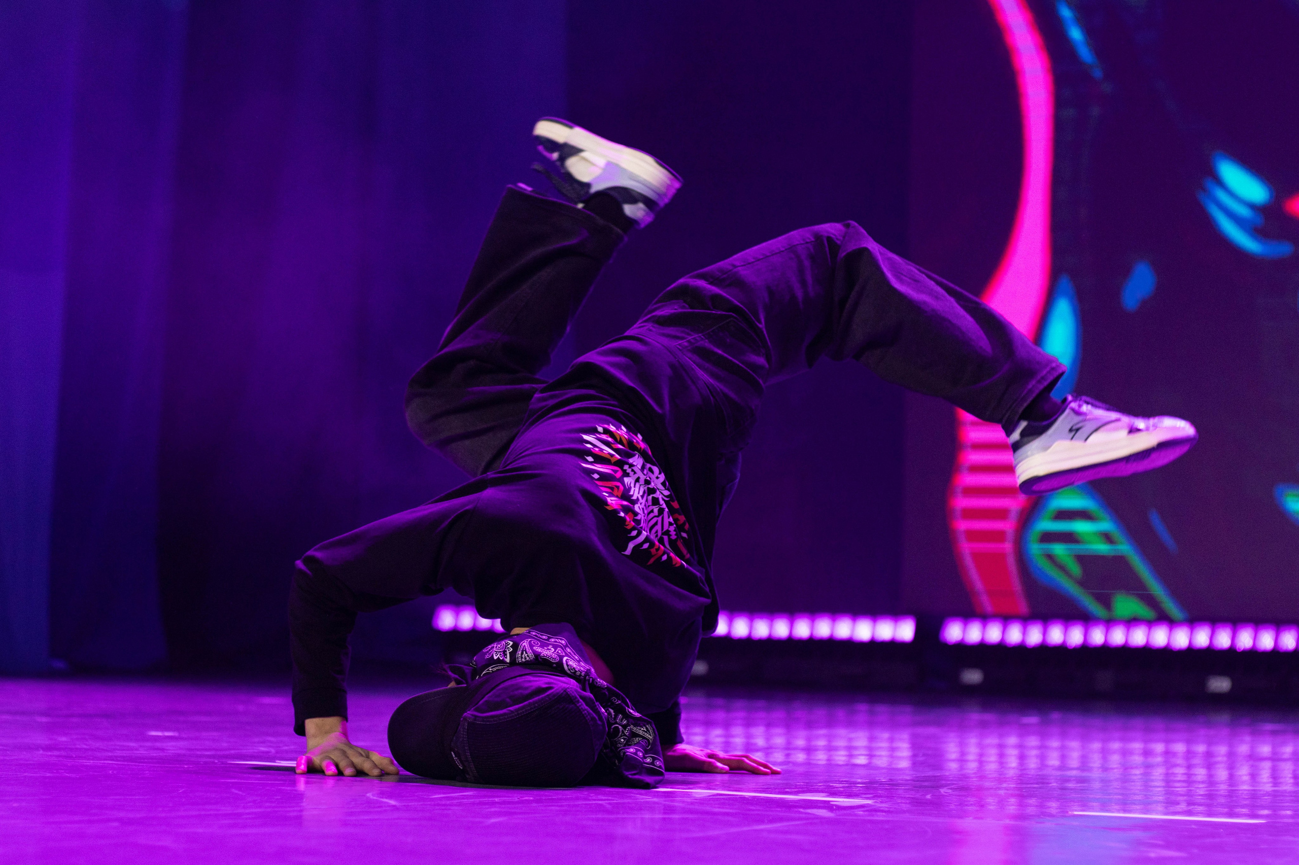 «СВОЯ ВОЛНА» ДВФУ 2025. Репортажный фотограф во Владивостоке Анастасия Кострова