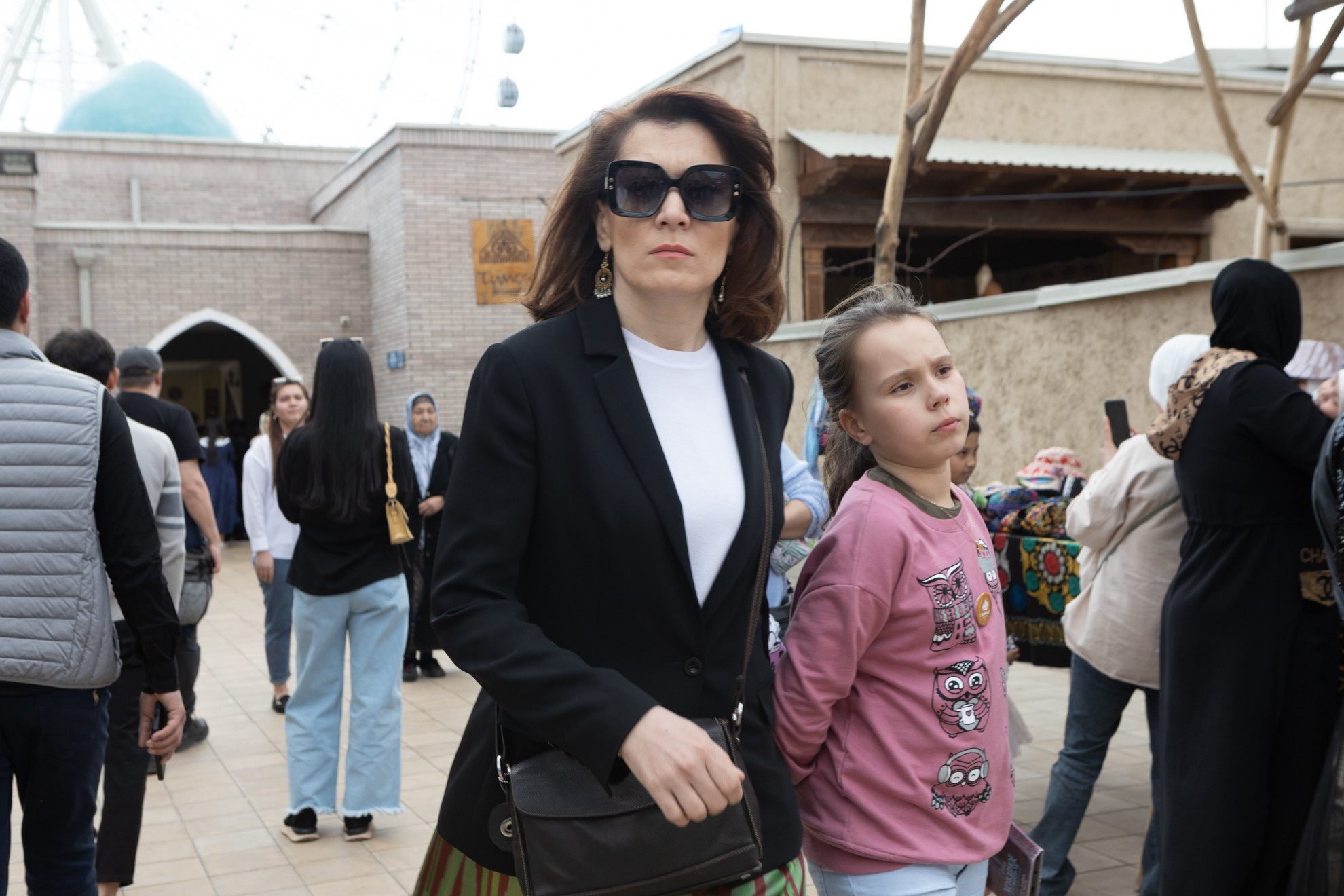 Uzbekistan daily. Commerce & art photographer