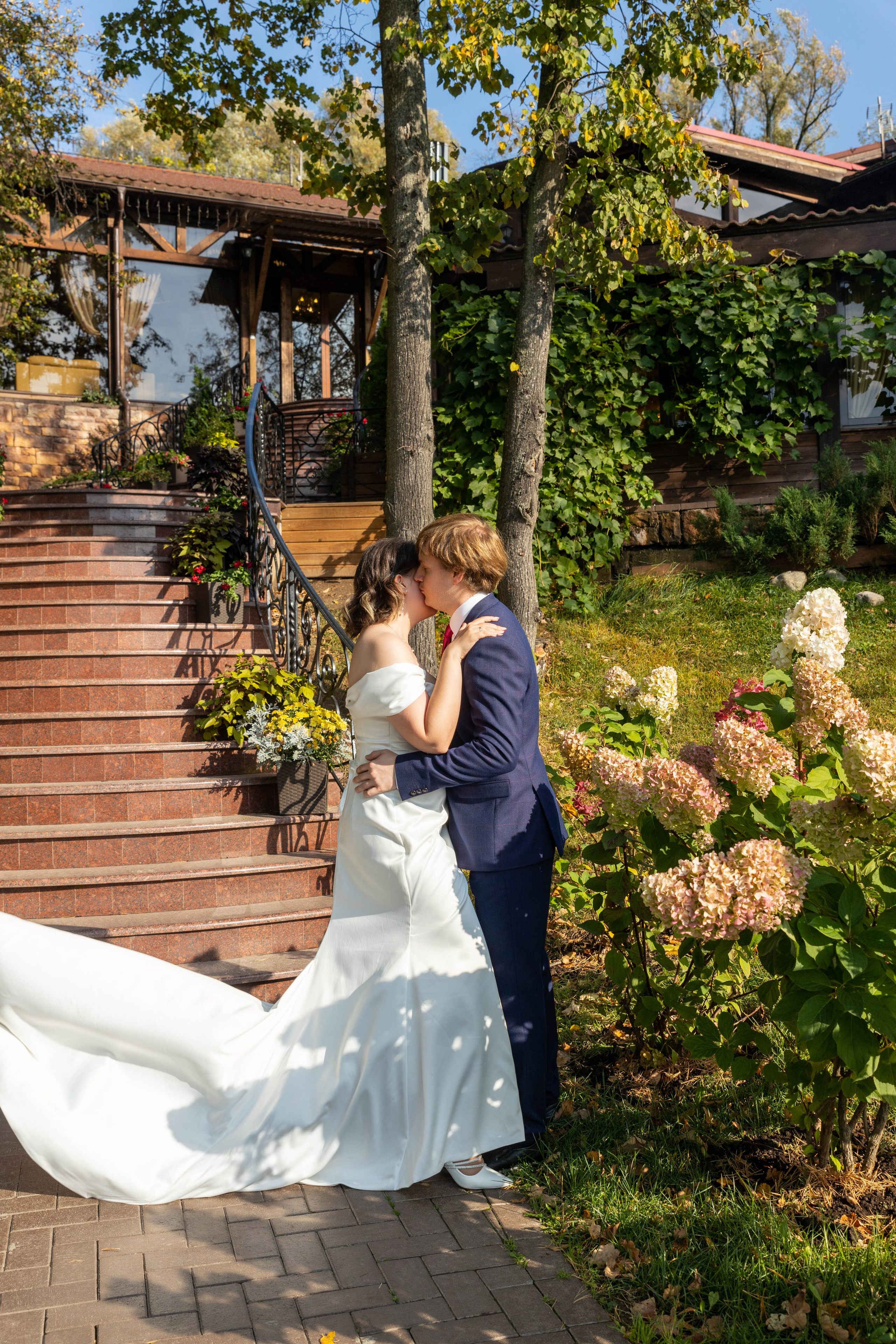 Свадебный день в Москве. Свадебный фотограф Александра Мяскова