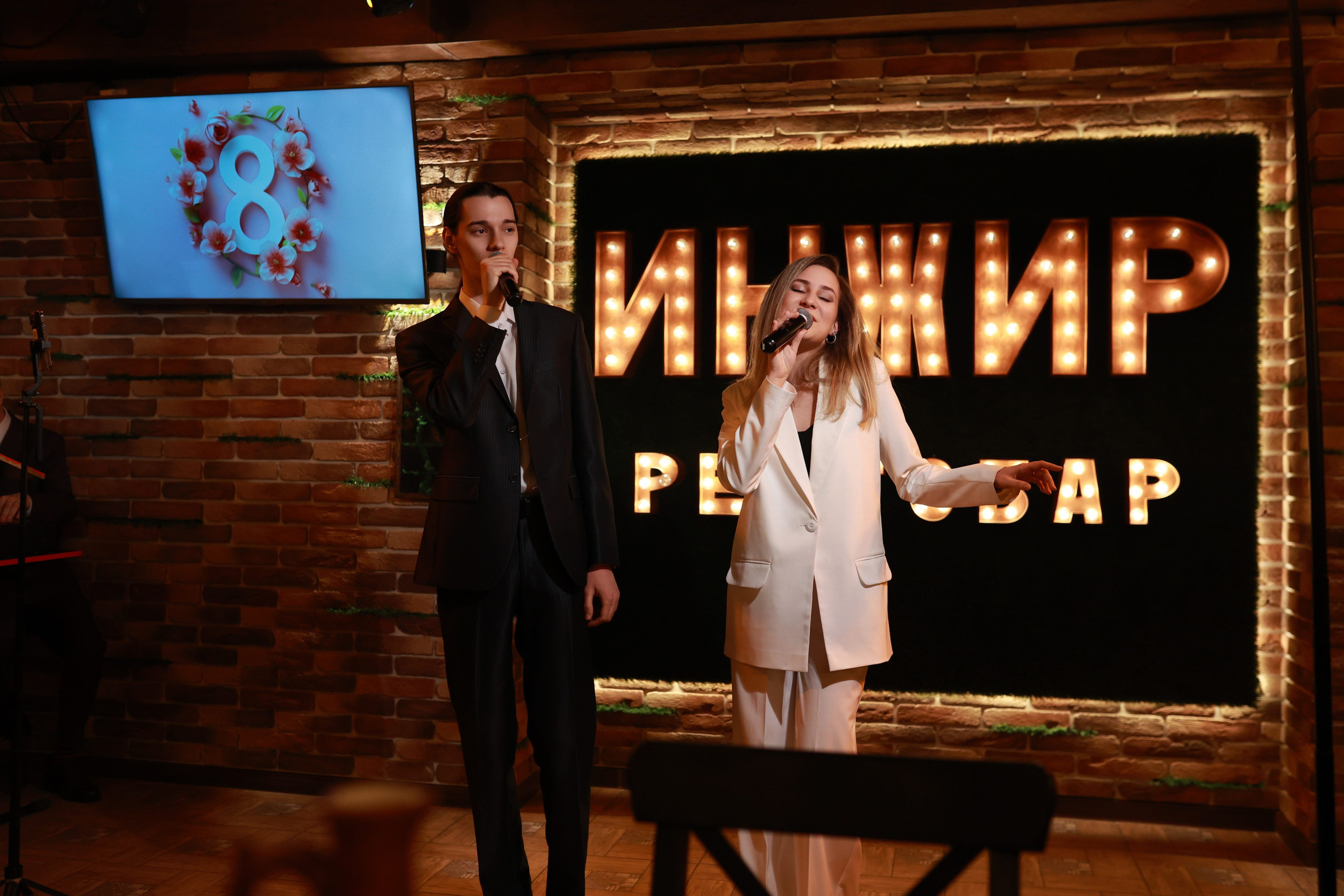 8 марта «Инжир». Andrey Pospelove. Фотограф в Саратове