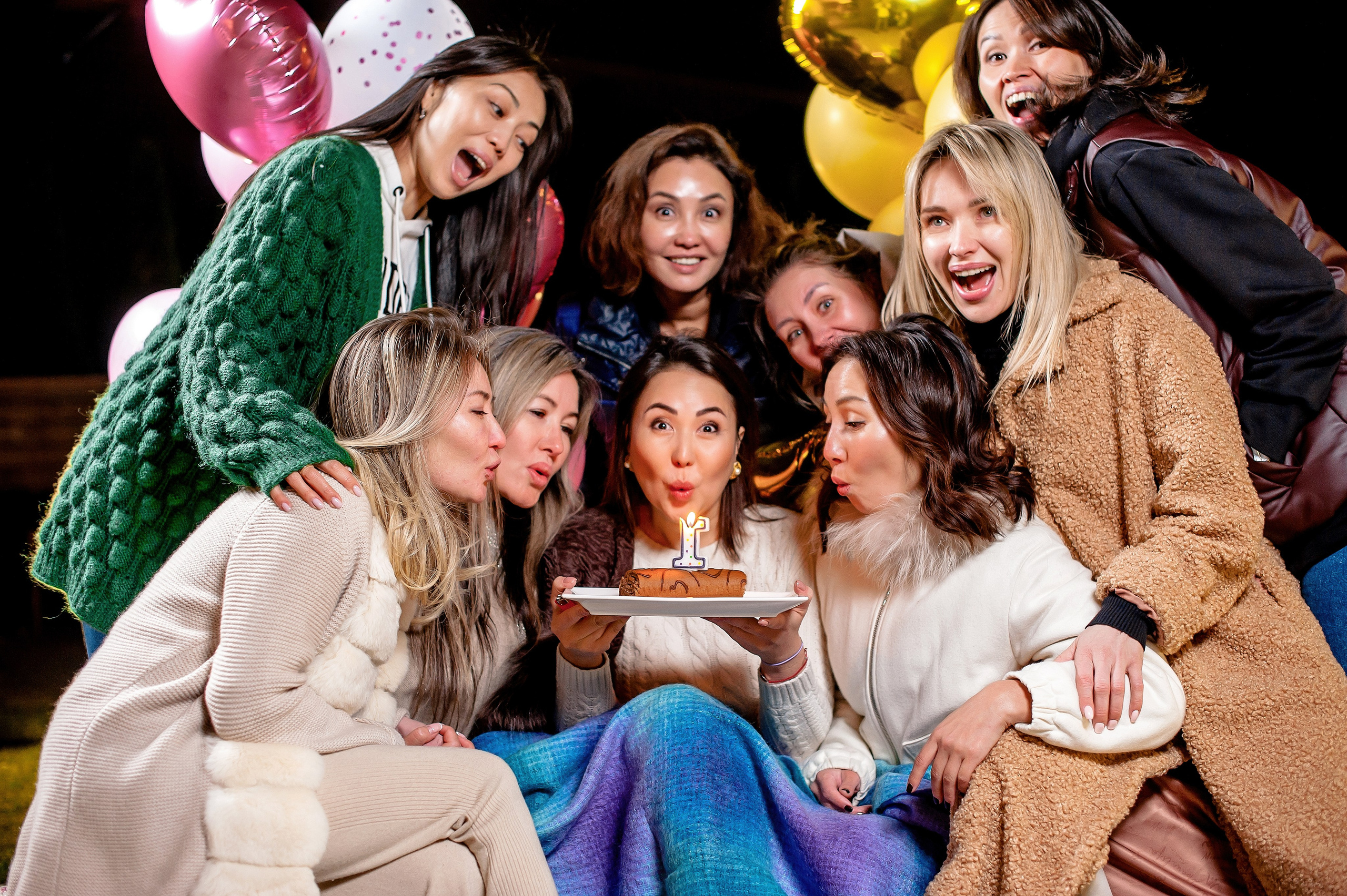 Вечеринки. Праздники. Елена Северина фотограф, Алматы: репортаж (спорт, концерты, конференции), предметная и фуд-съёмка, портреты, каталоги, фэшн, ретушь