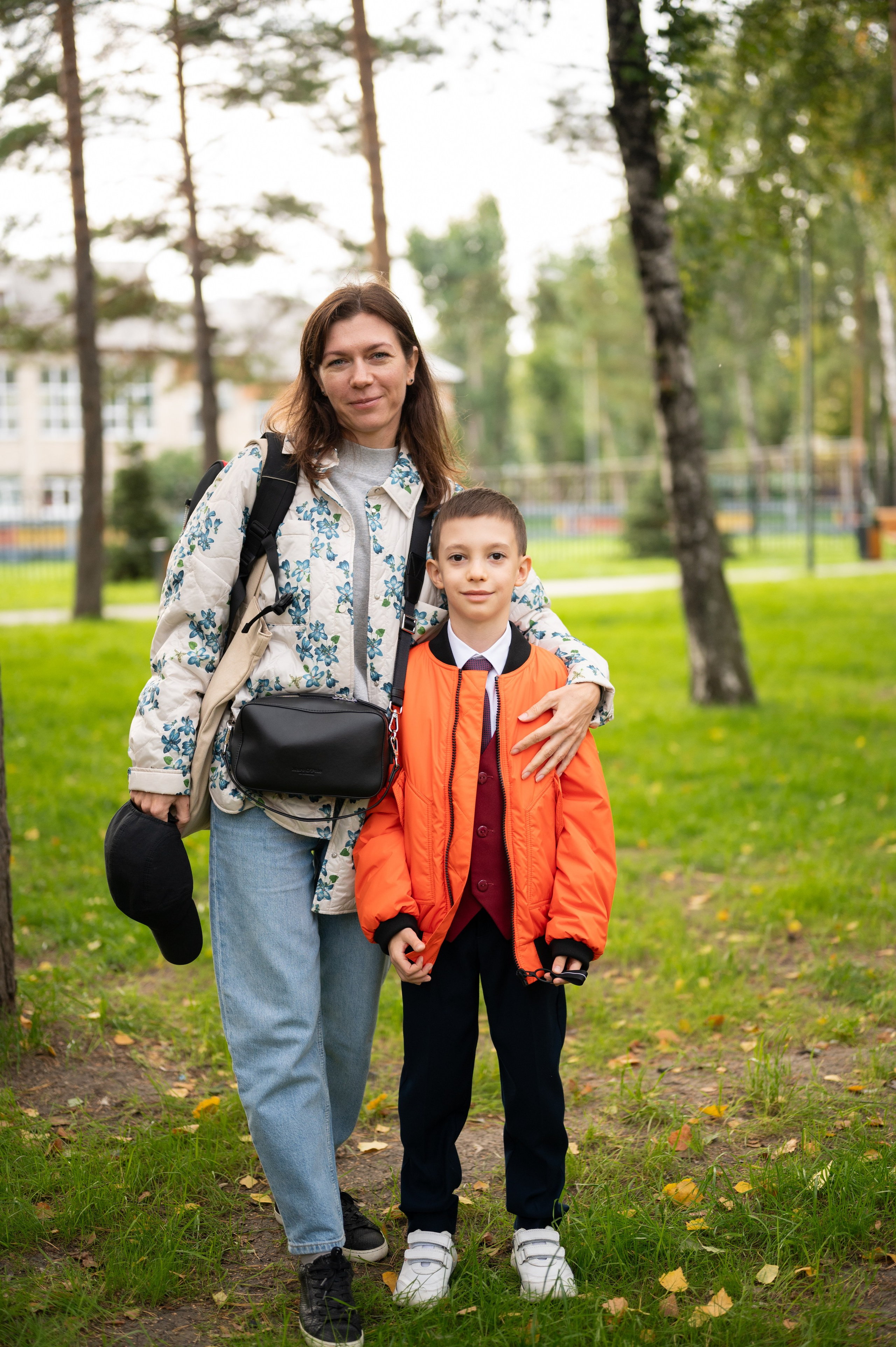 1 сентября 16 гимназия 2 класс (линейка + в классе+ на улице). Фотограф новорожденных, семейный детский в Тюмени Татьяна Морозова