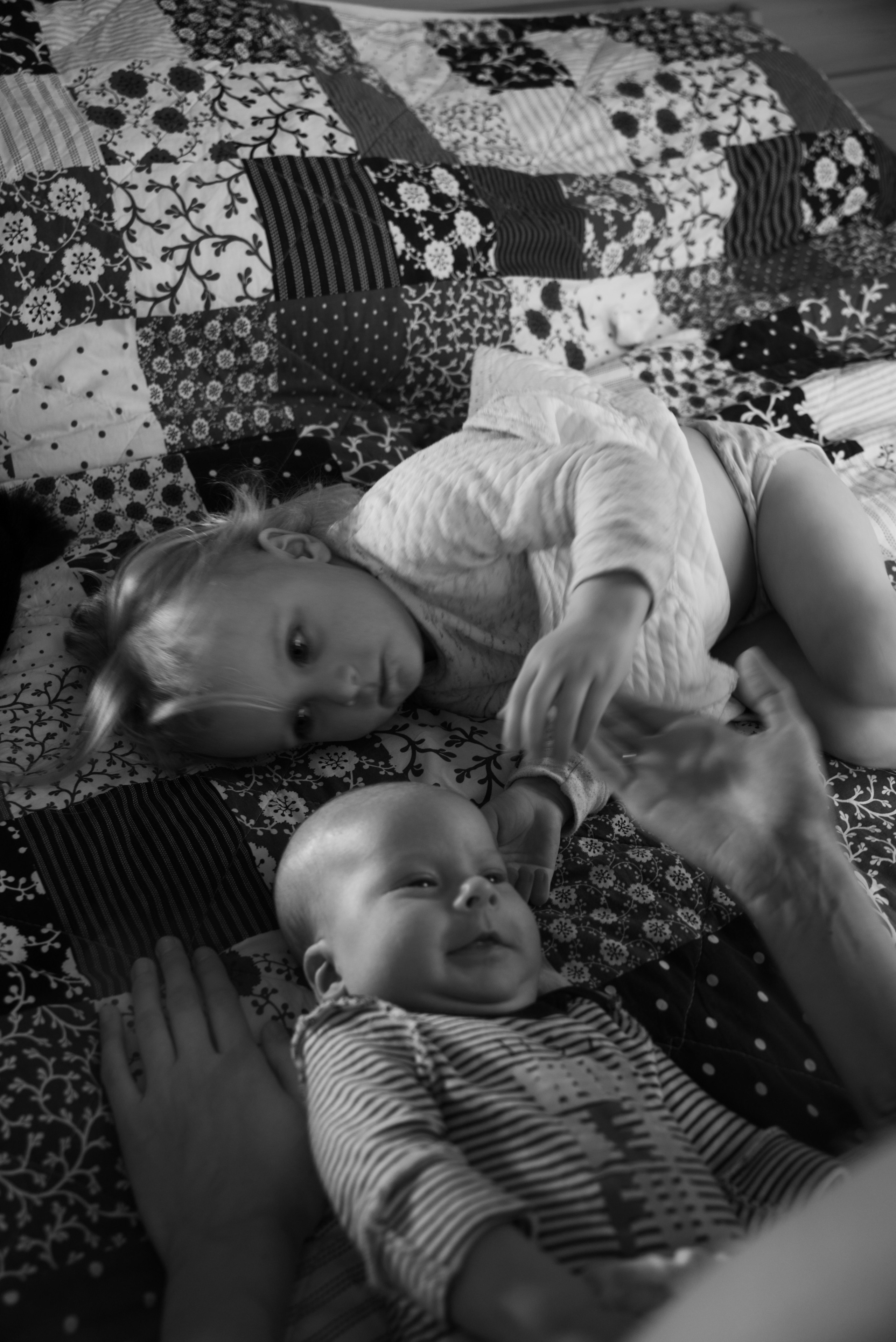 Домашняя фотосессия с двумя детьми. Видеограф Осинина Татьяна — видеосъемка в Москве