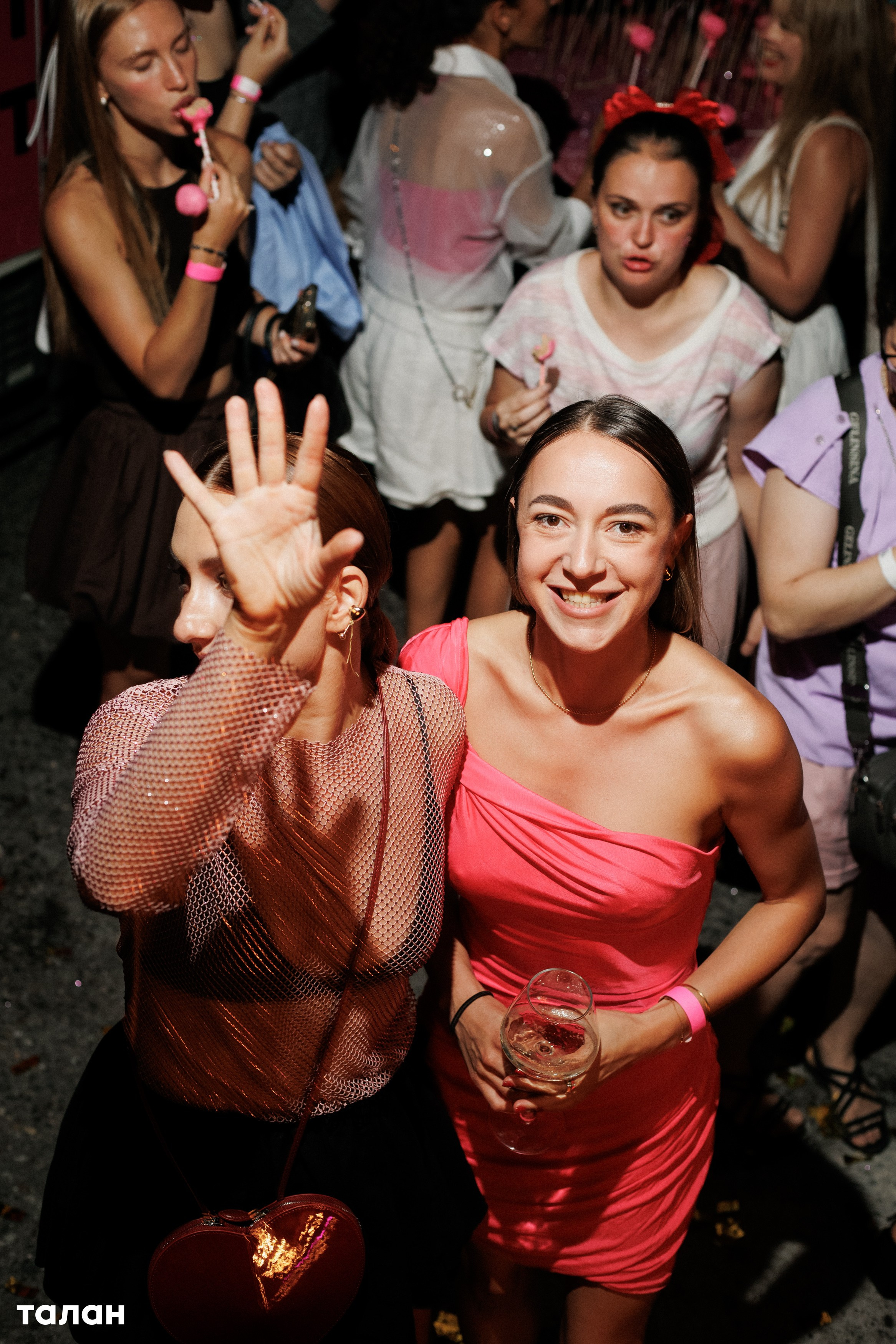 ВИНОТЕКА [бар+магаз] — BIRTHDAY PARTY. СВОИ. ФОТООТЧЕТЫ-СОБЫТИЯ-МЕСТА