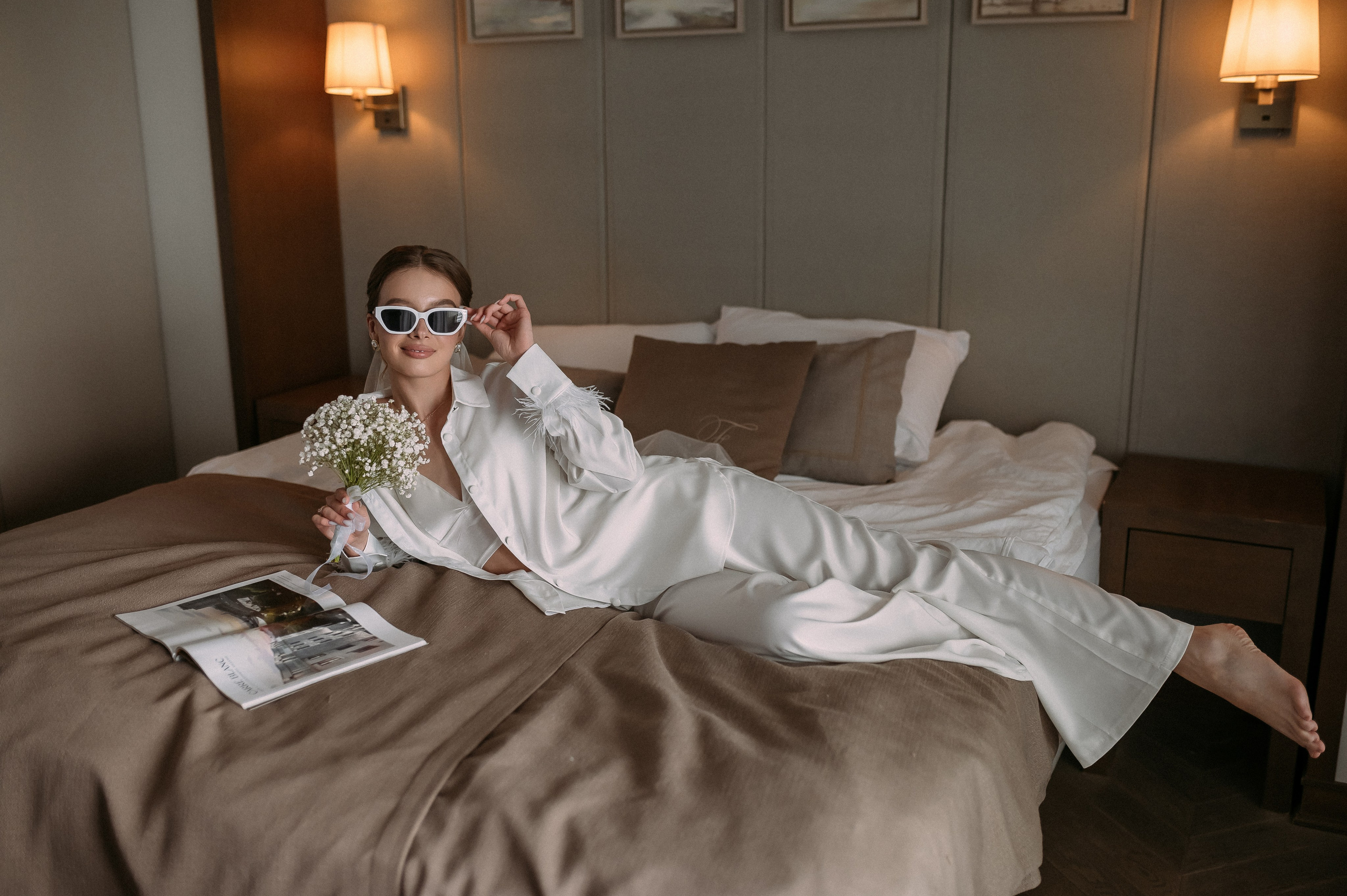 Свадебное утро и прогулка красивой яркой пары. Свадебный и семейный фотограф в Симферополе Дарья Маркова