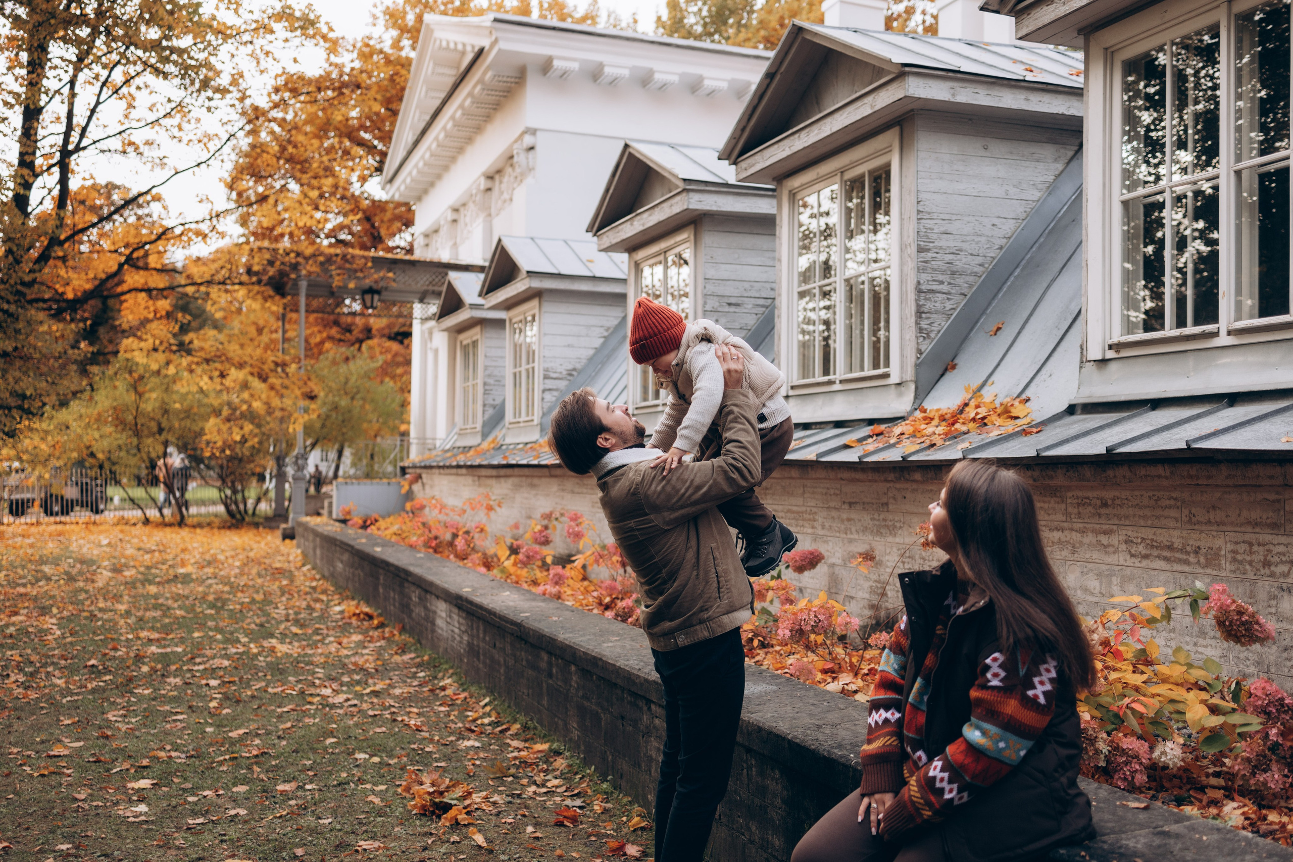 Осенняя семейная фотосессия в парке ЦПКиО им. Кирова на Елагином острове. Семейный и детский фотограф в Санкт-Петербурге Павлова Елена