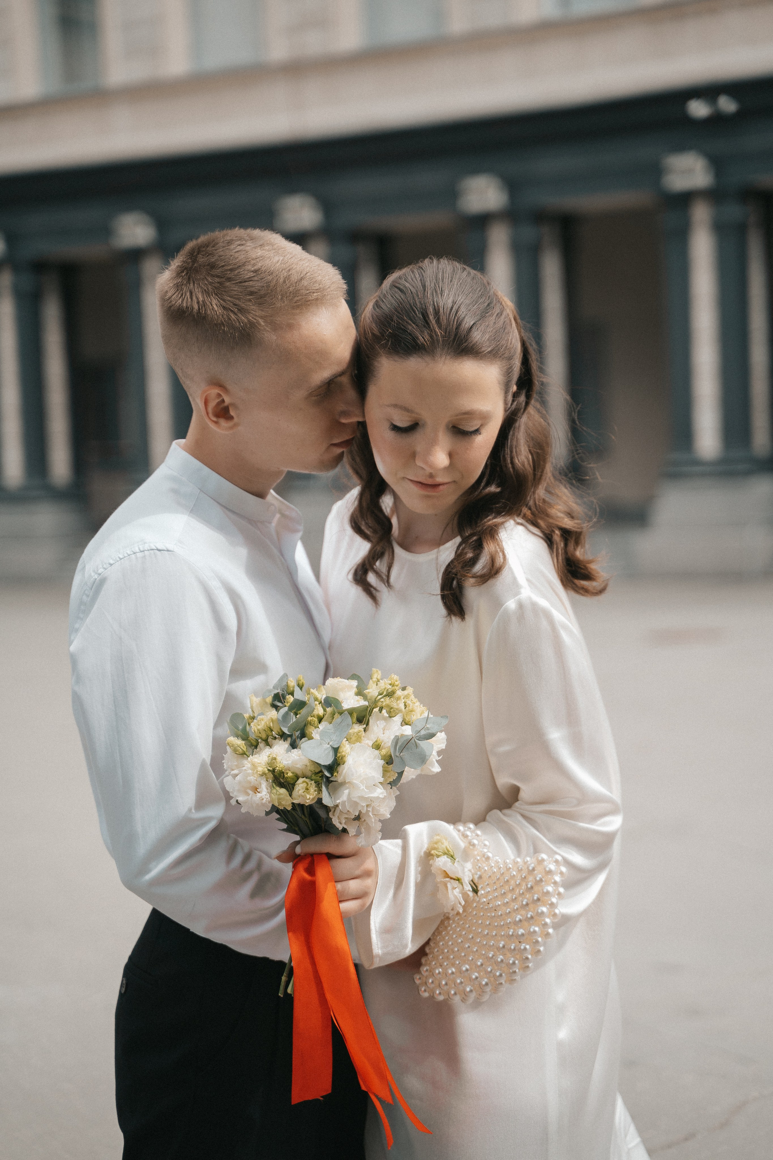 Никита и Аня в городе. Семейный, портретный фотограф Новосибирск. Оля Адова