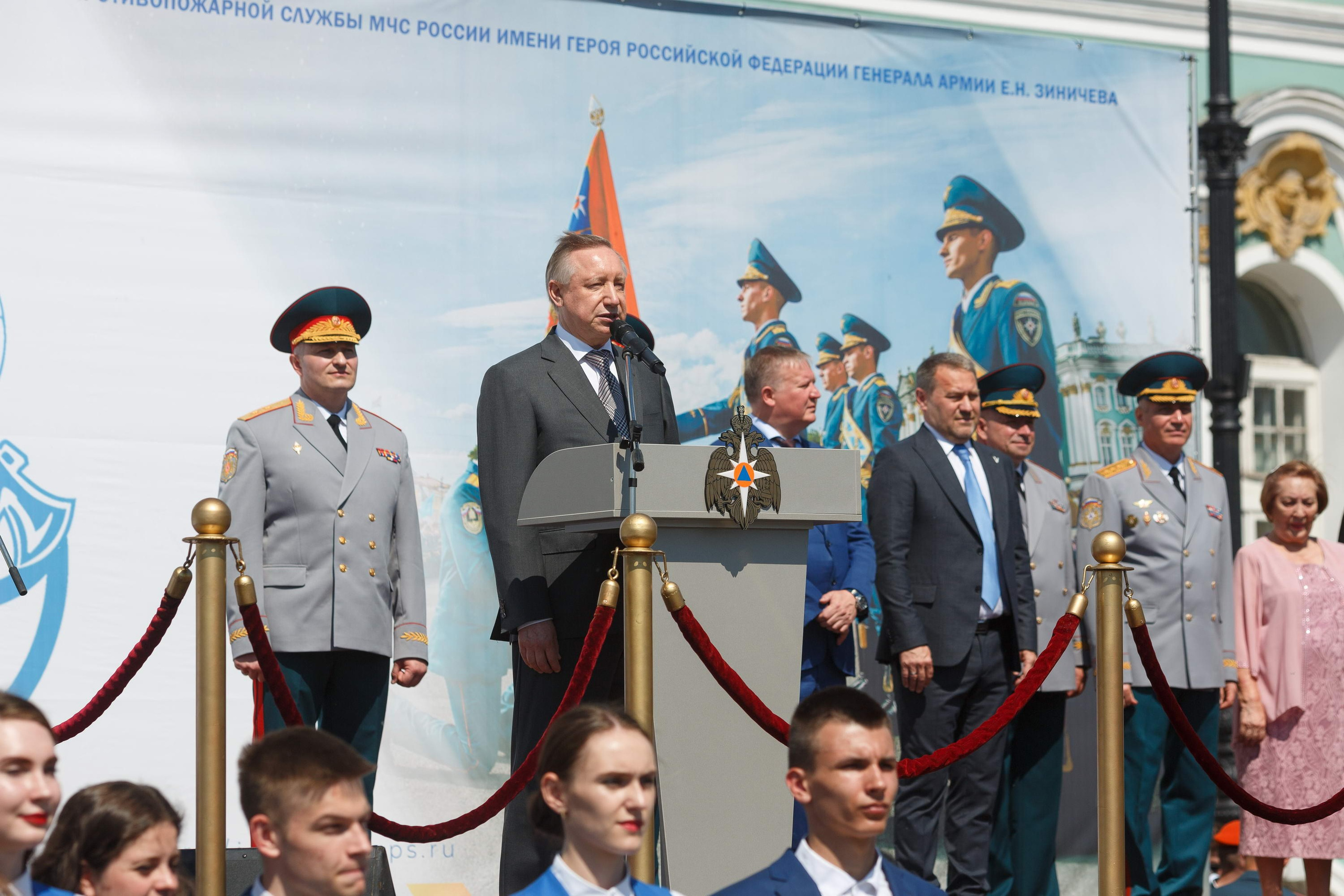 Выпуск офицеров СПб УГПС МЧС России. Свадебный фотограф Игорь Брундасов 8PHOTO на свадьбу венчание загс СПб