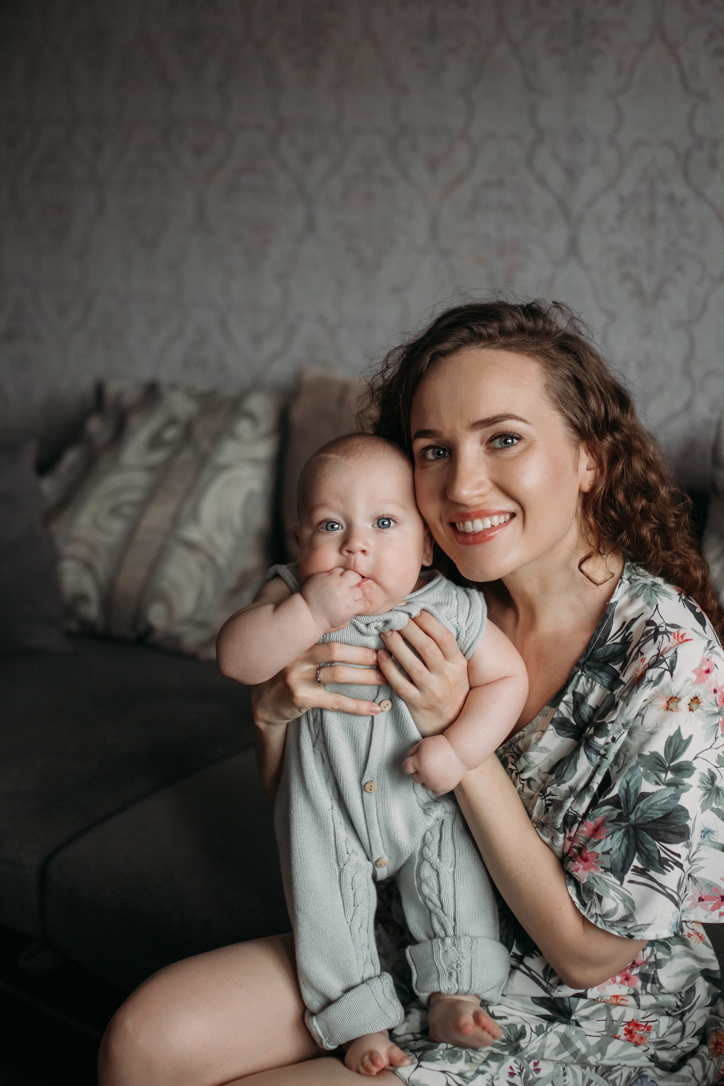 Домашняя фотосессия с малышом. Семейный фотограф Екатеринбург Черепанова Олеся