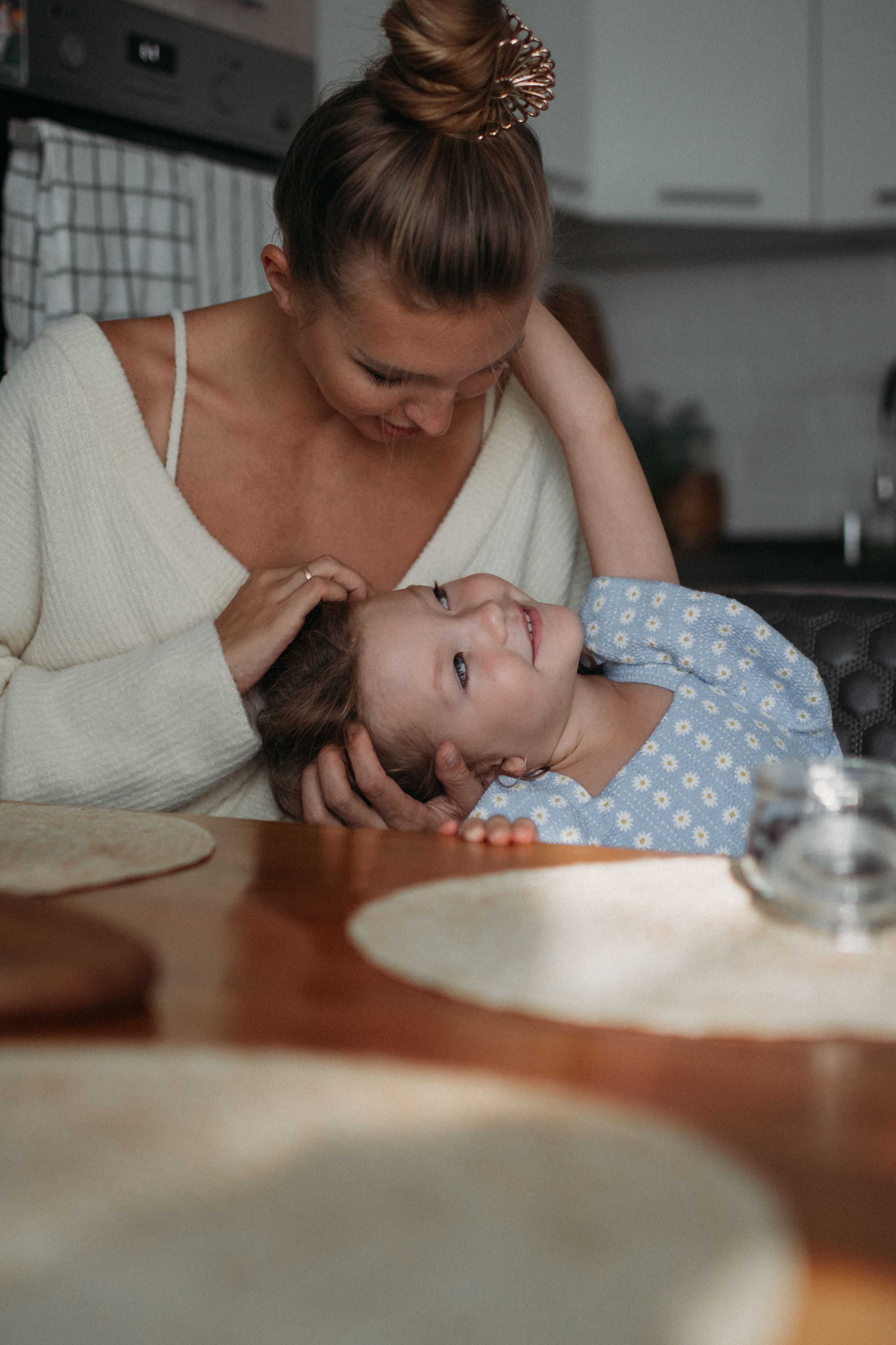 Съемка дома мамы и дочки. Семейный фотограф Екатеринбург Черепанова Олеся