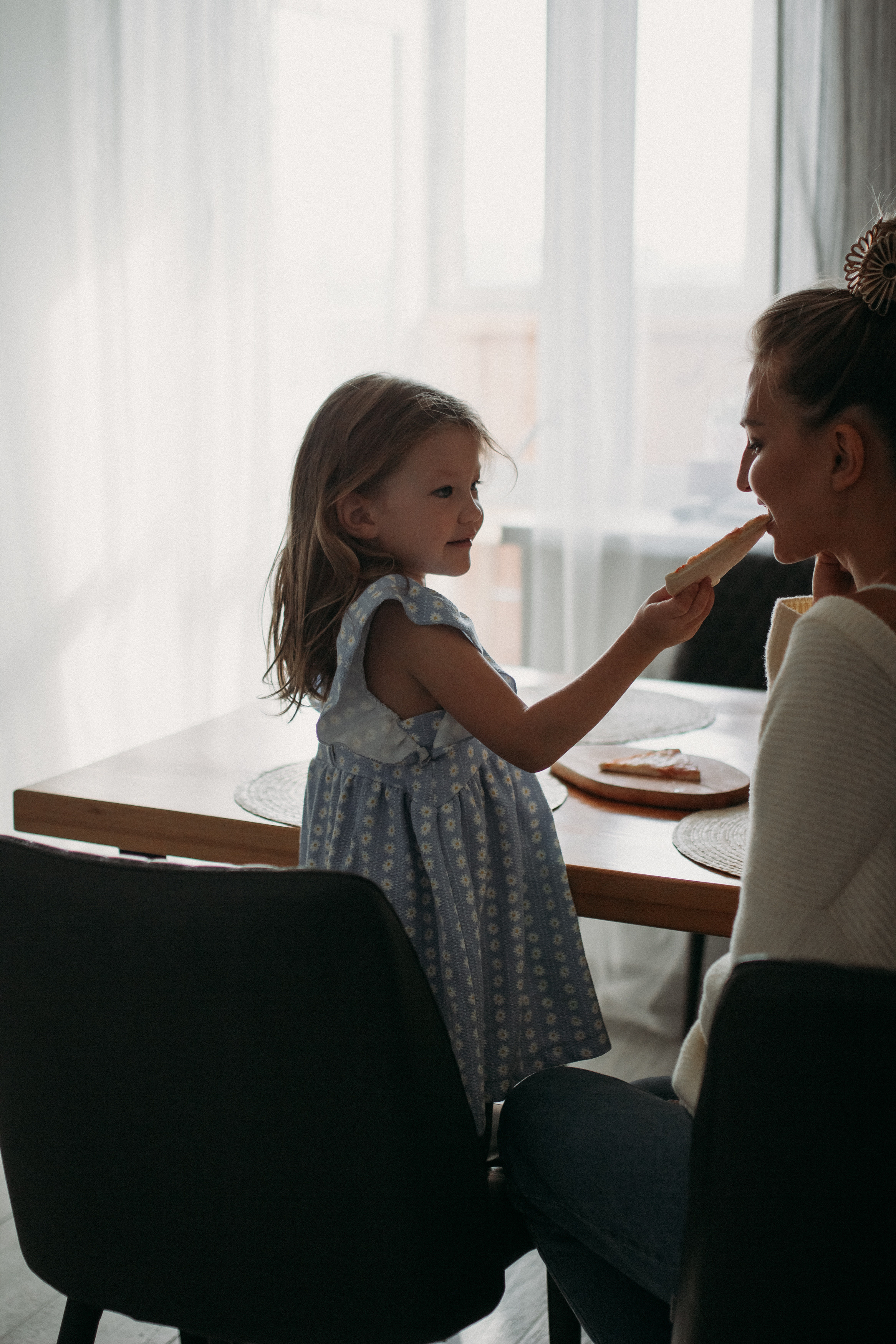 Съемка дома мамы и дочки. Семейный фотограф Екатеринбург Черепанова Олеся
