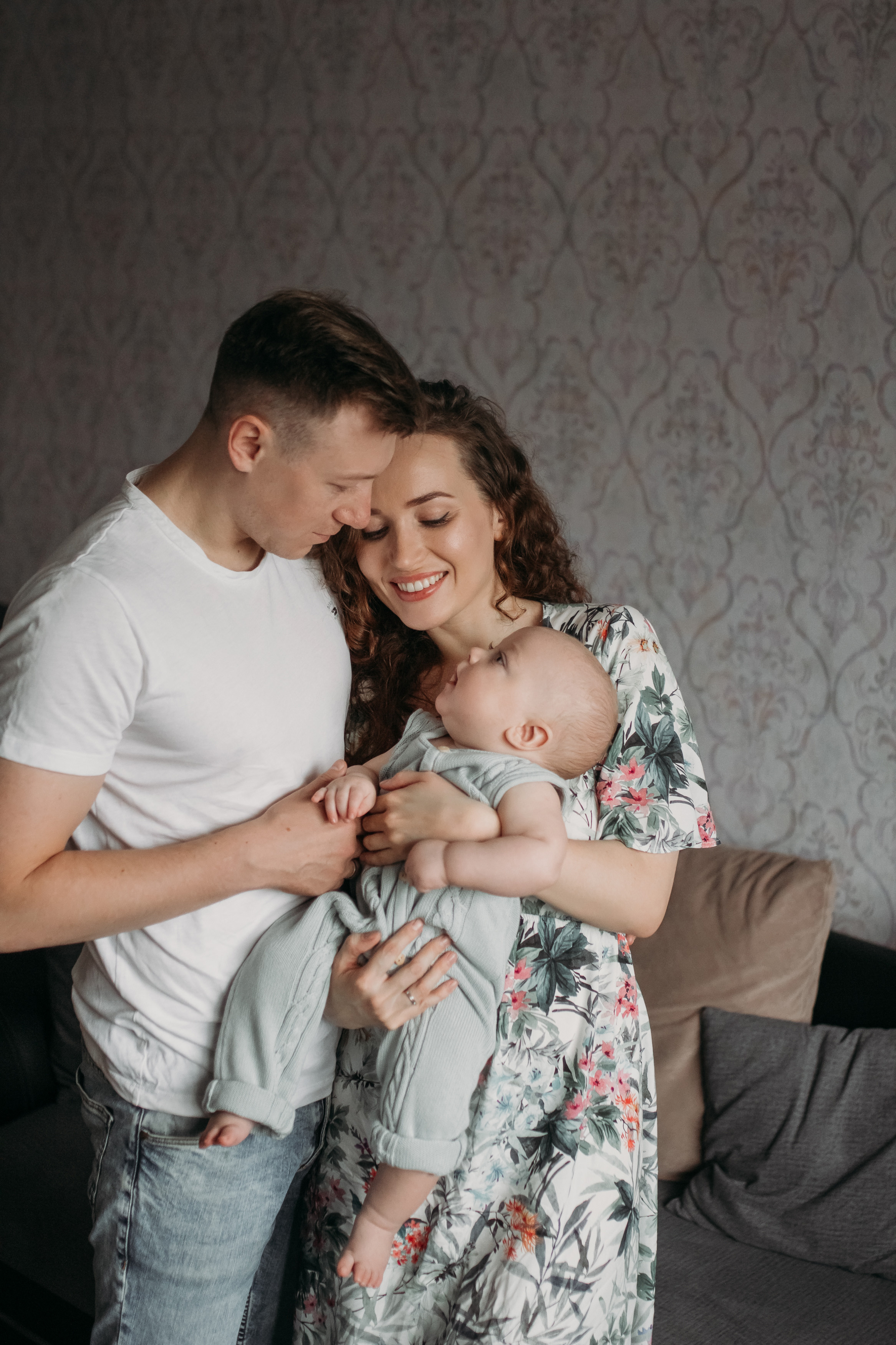 Домашняя фотосессия с малышом. Семейный фотограф Екатеринбург Черепанова Олеся