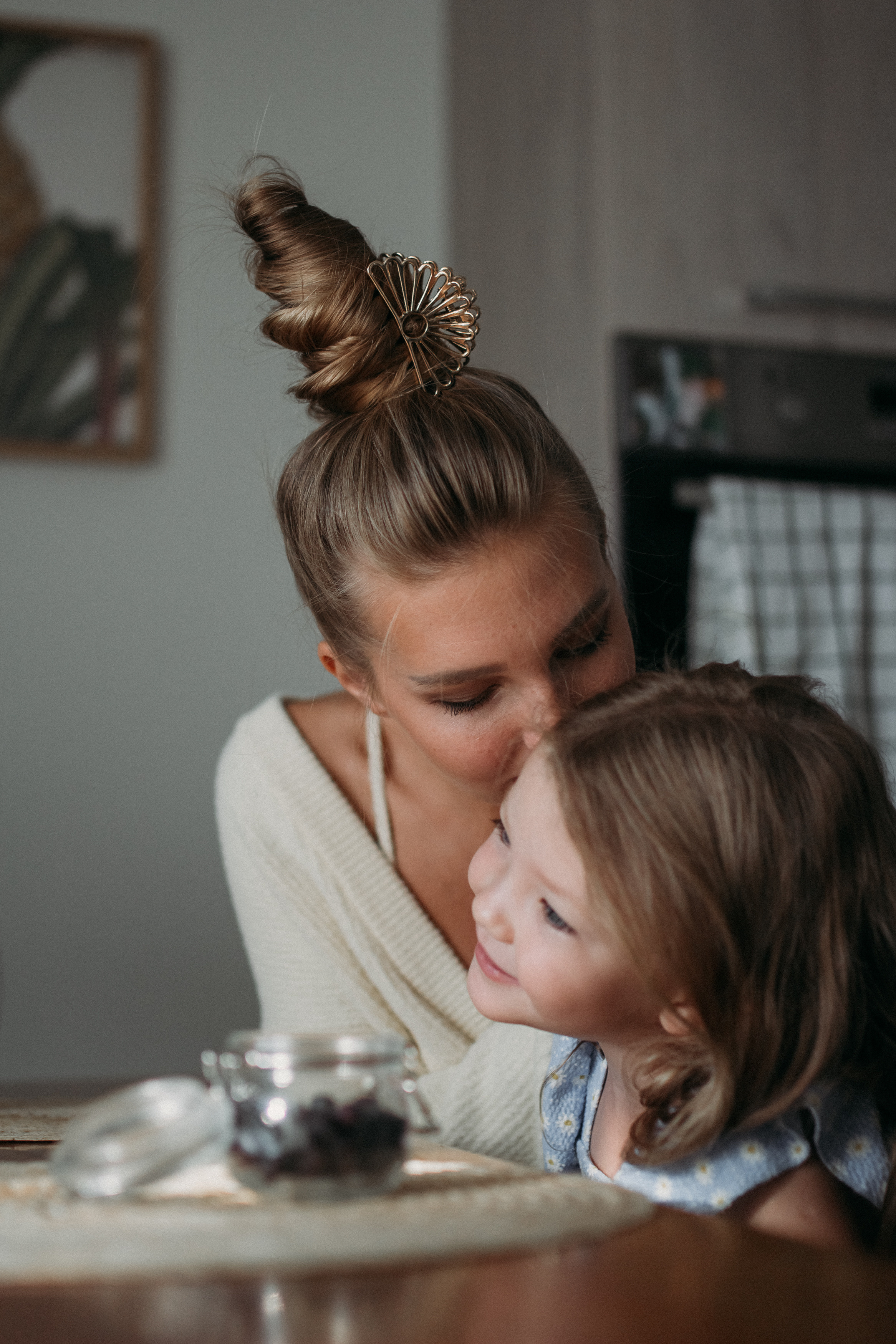 Съемка дома мамы и дочки. Семейный фотограф Екатеринбург Черепанова Олеся