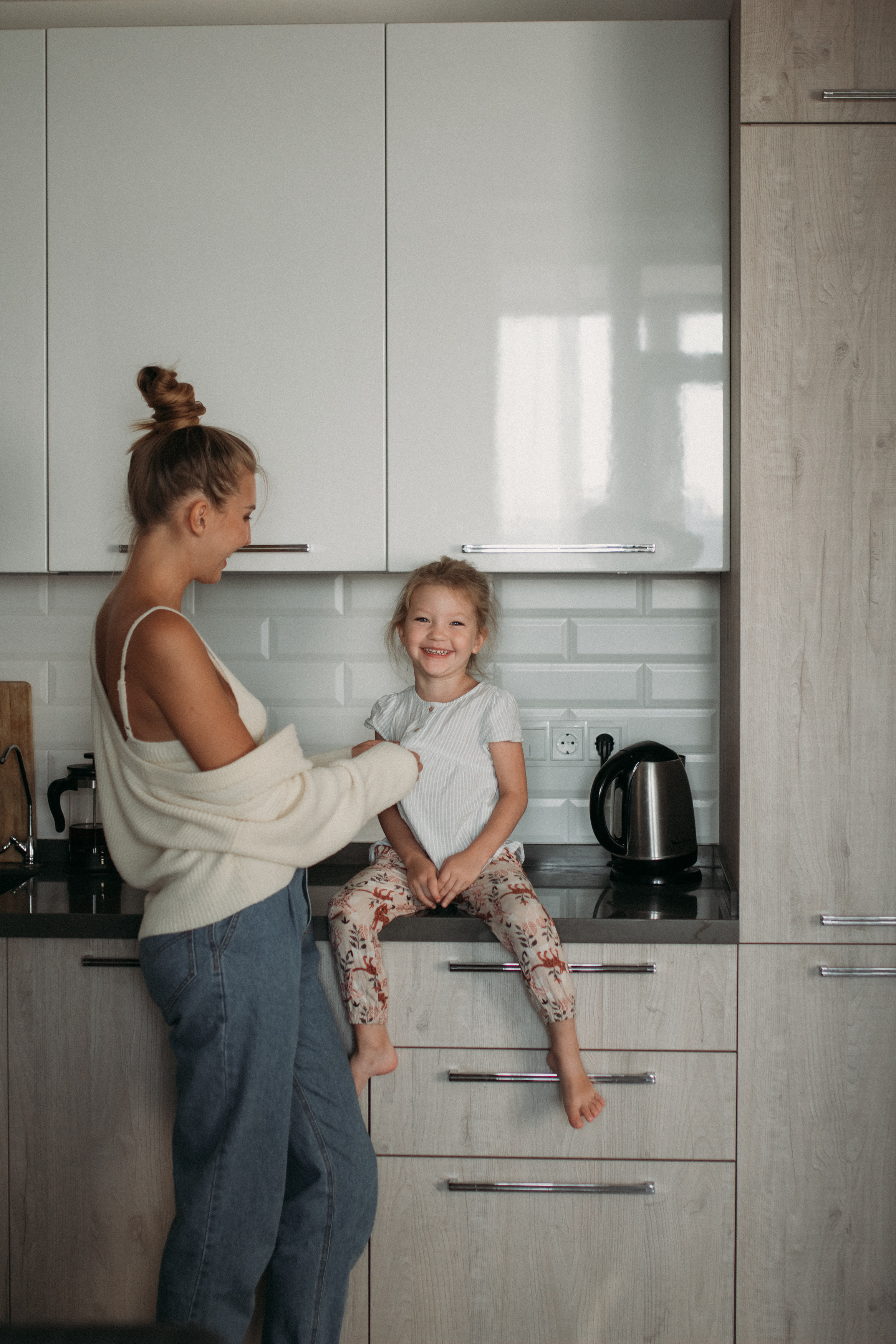 Съемка дома мамы и дочки. Семейный фотограф Екатеринбург Черепанова Олеся