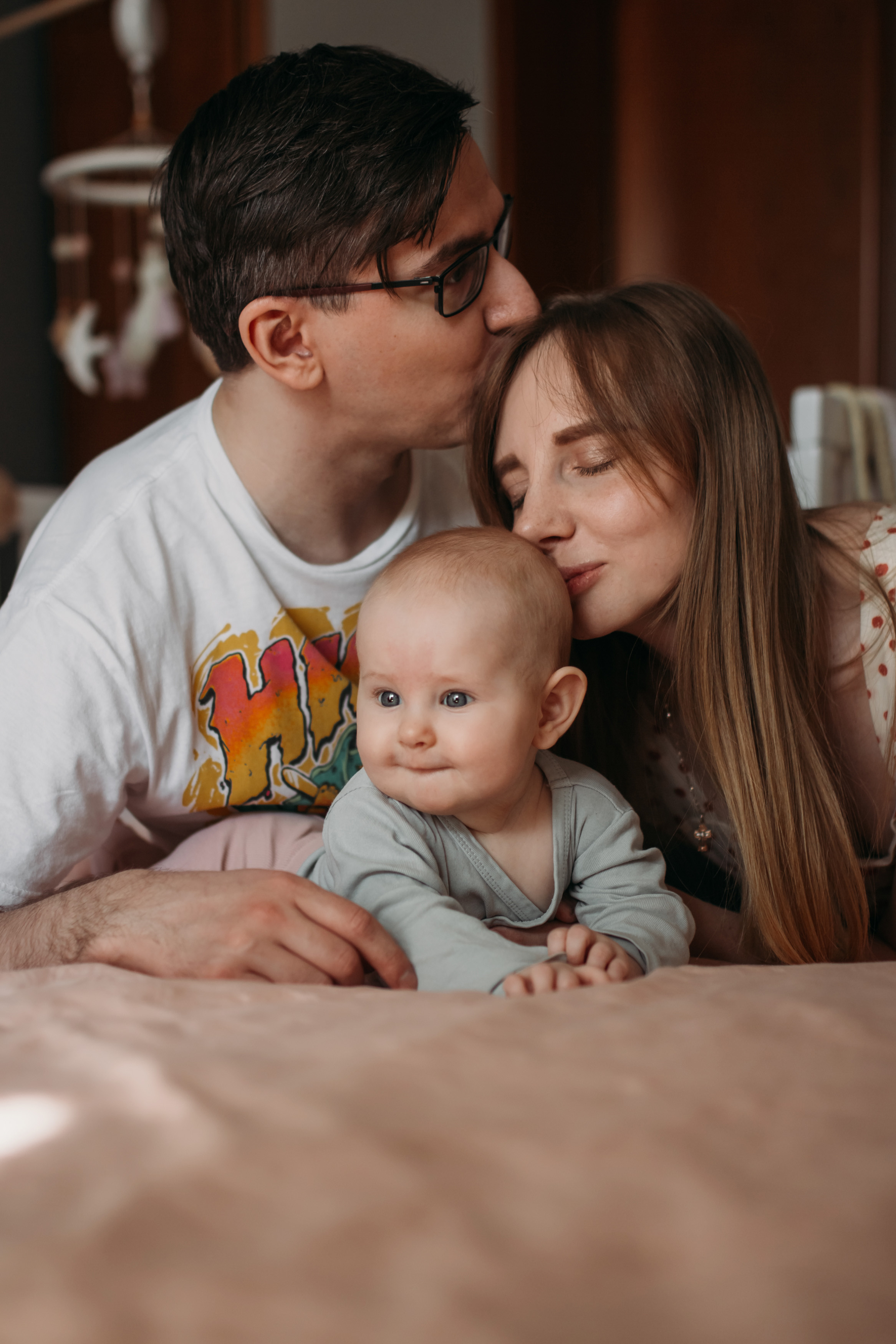 Фотосессия дома с малышом. Семейный фотограф Екатеринбург Черепанова Олеся