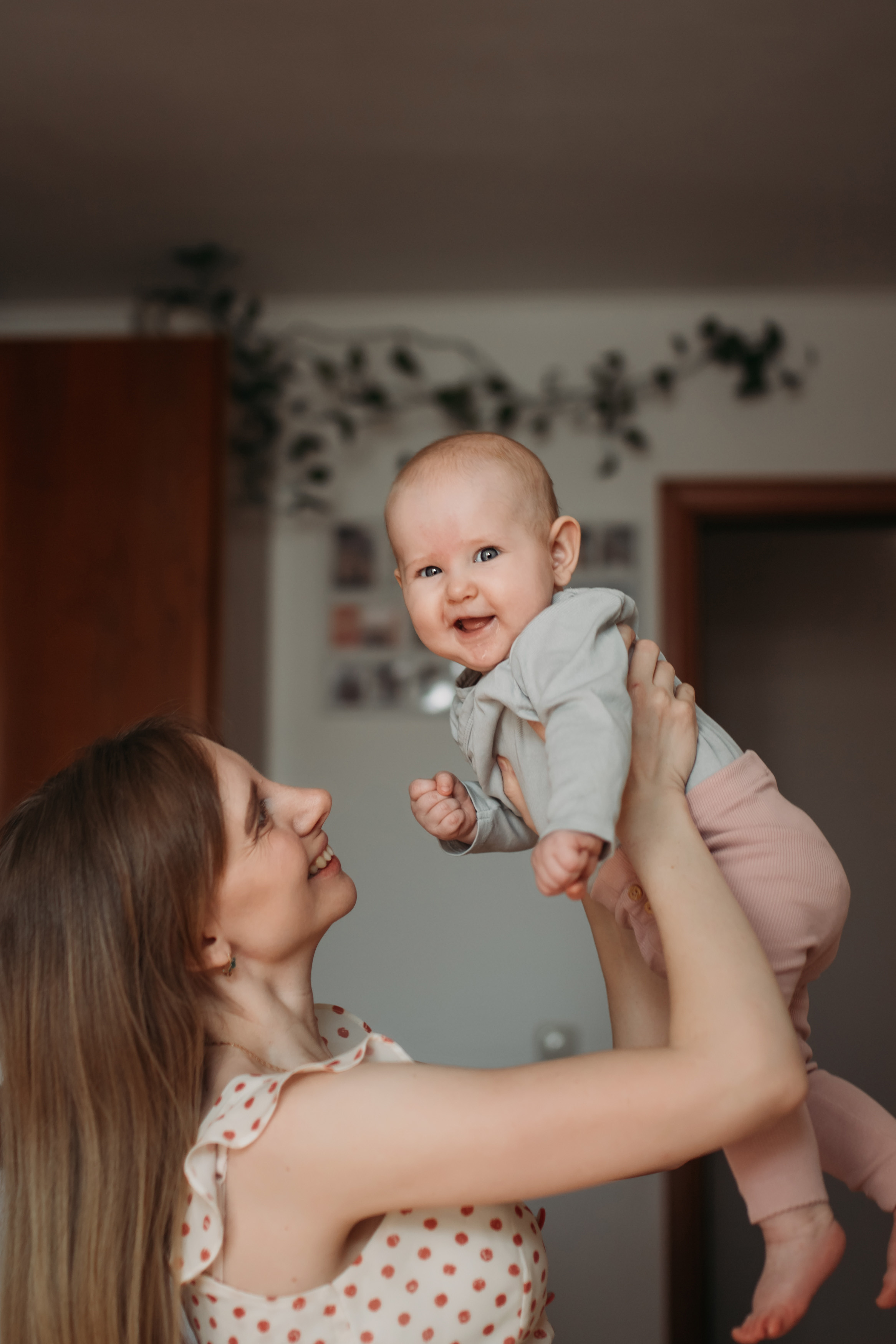 Фотосессия дома с малышом. Семейный фотограф Екатеринбург Черепанова Олеся