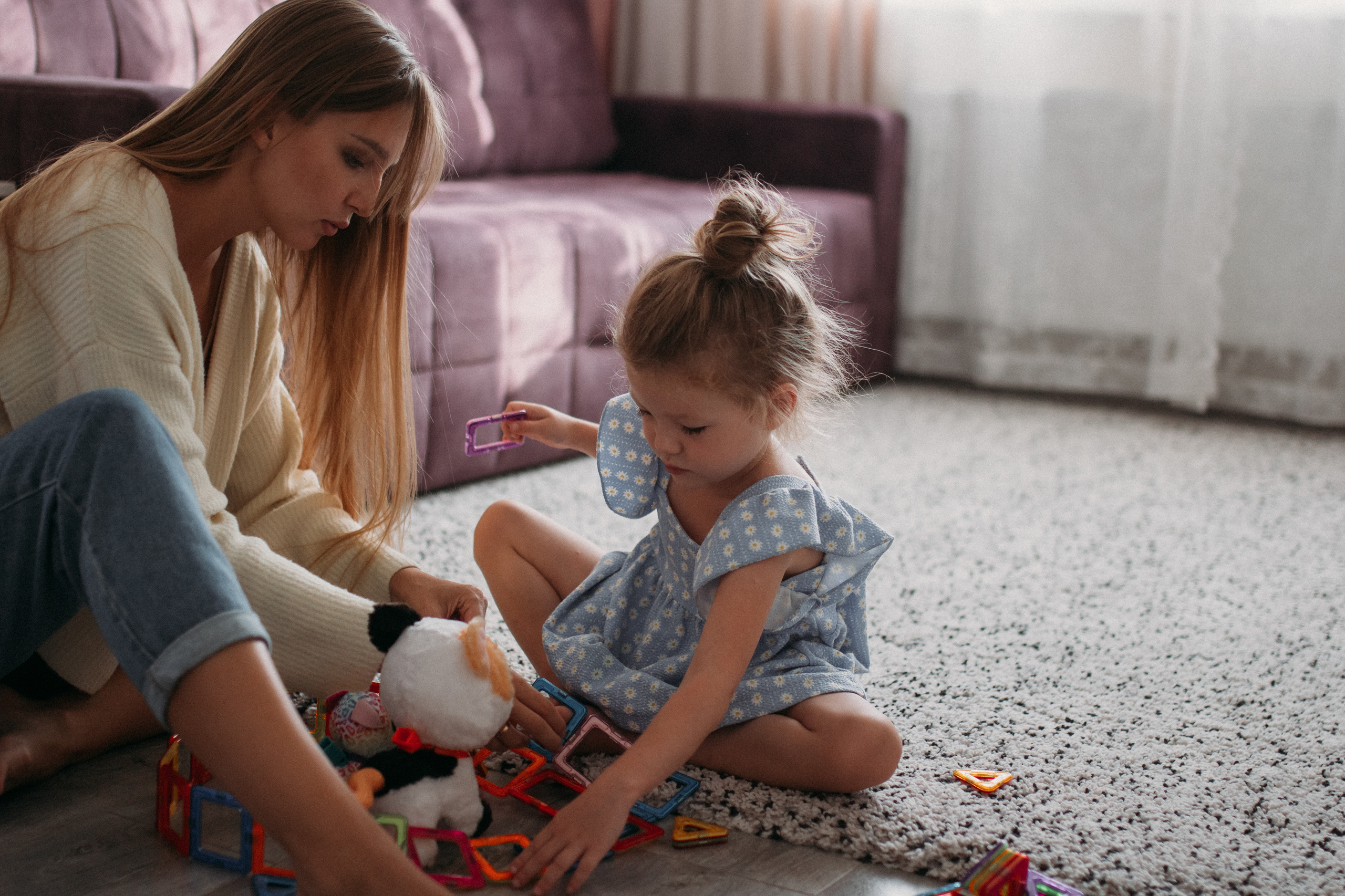 Съемка дома мамы и дочки. Семейный фотограф Екатеринбург Черепанова Олеся