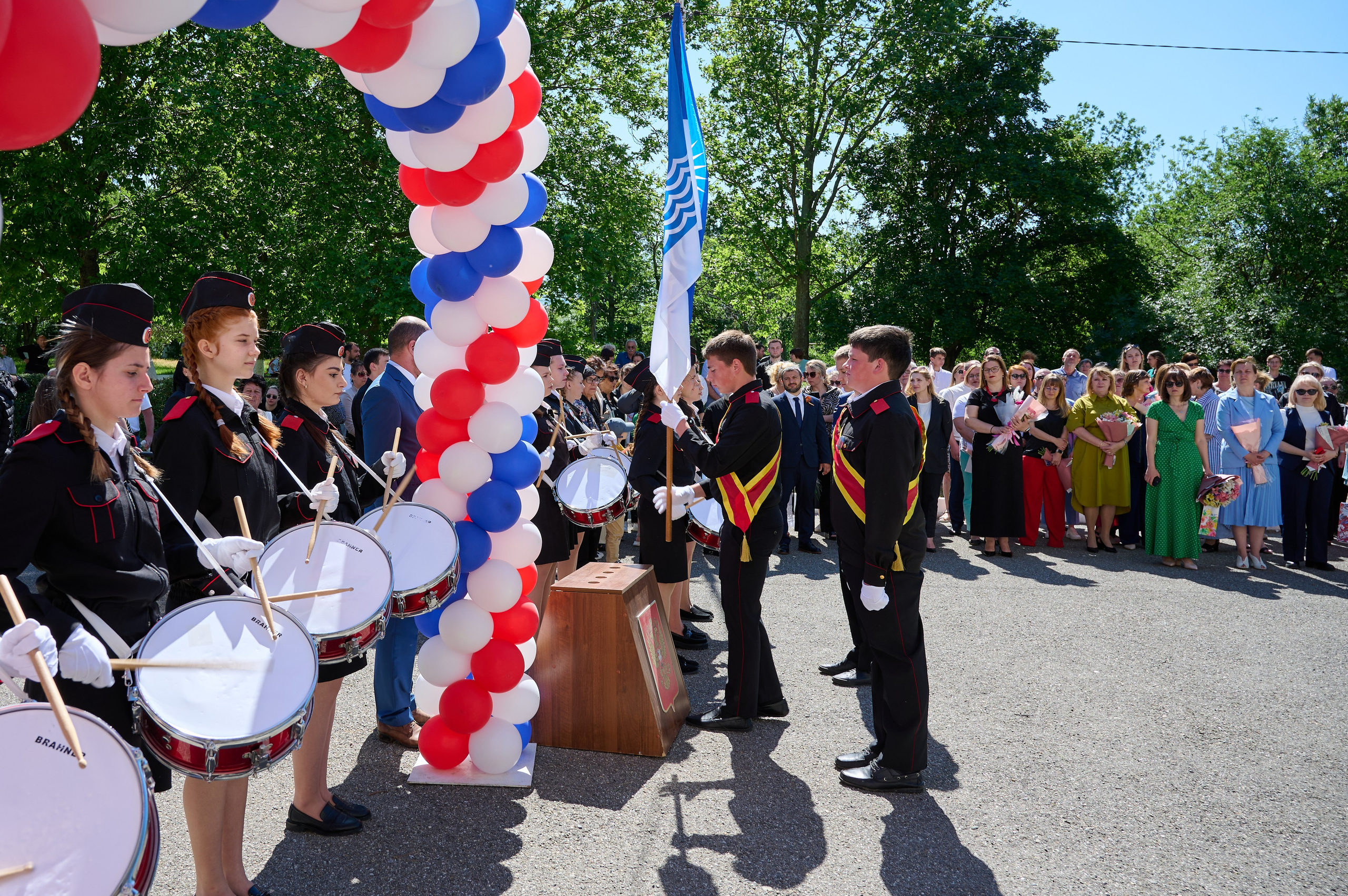 Последний звонок. Жизнь курорта Кабардинка в фотографиях