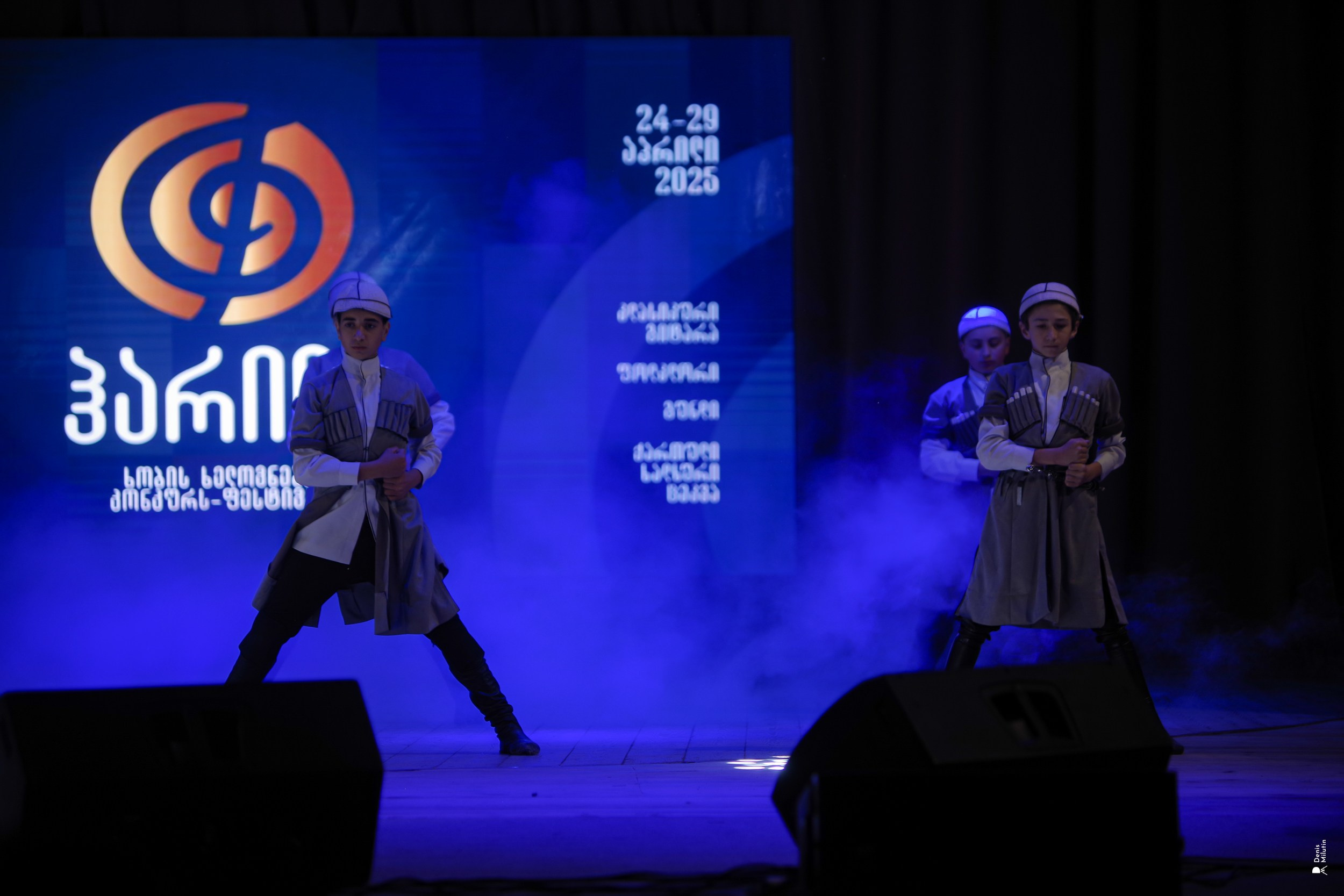 Танцы в Хоби. Портретный фотограф Денис Милютин