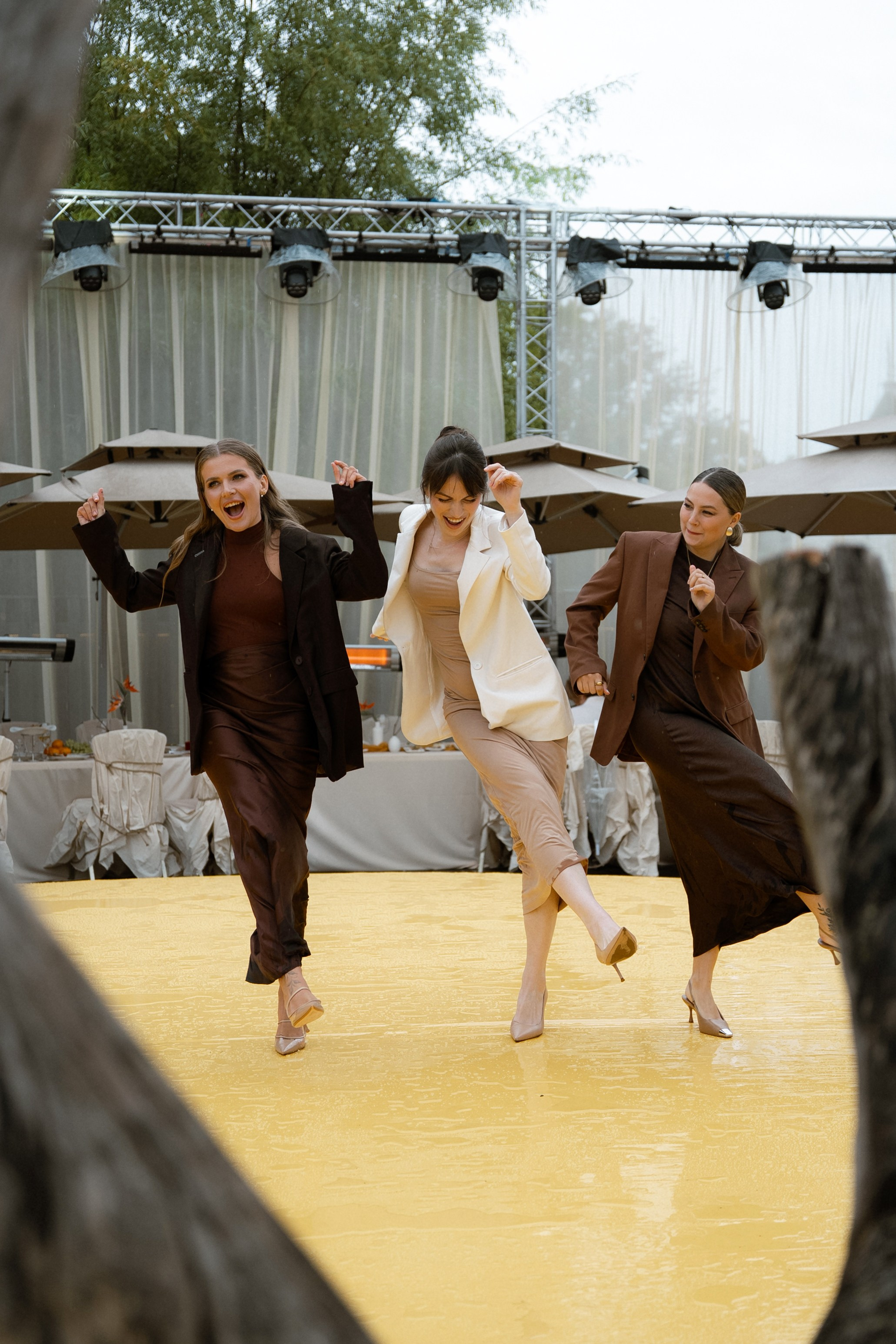 Майский Дождь. Полный день (сокращено). Семейный и портретный фотограф в Саратове Сахарова Маша