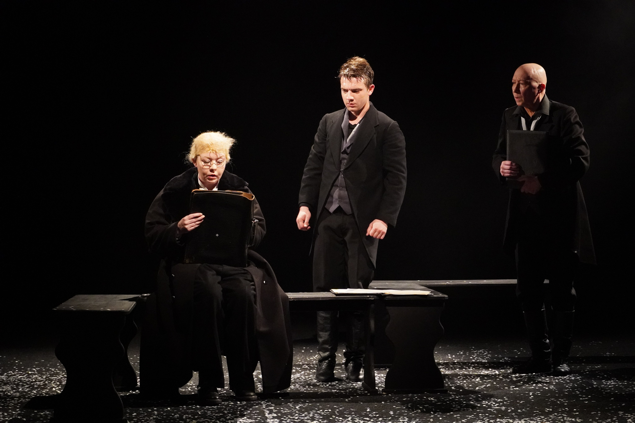 Спектакль «Метель, шинель в портфель». Фотохудожник Татьяна Бойцова