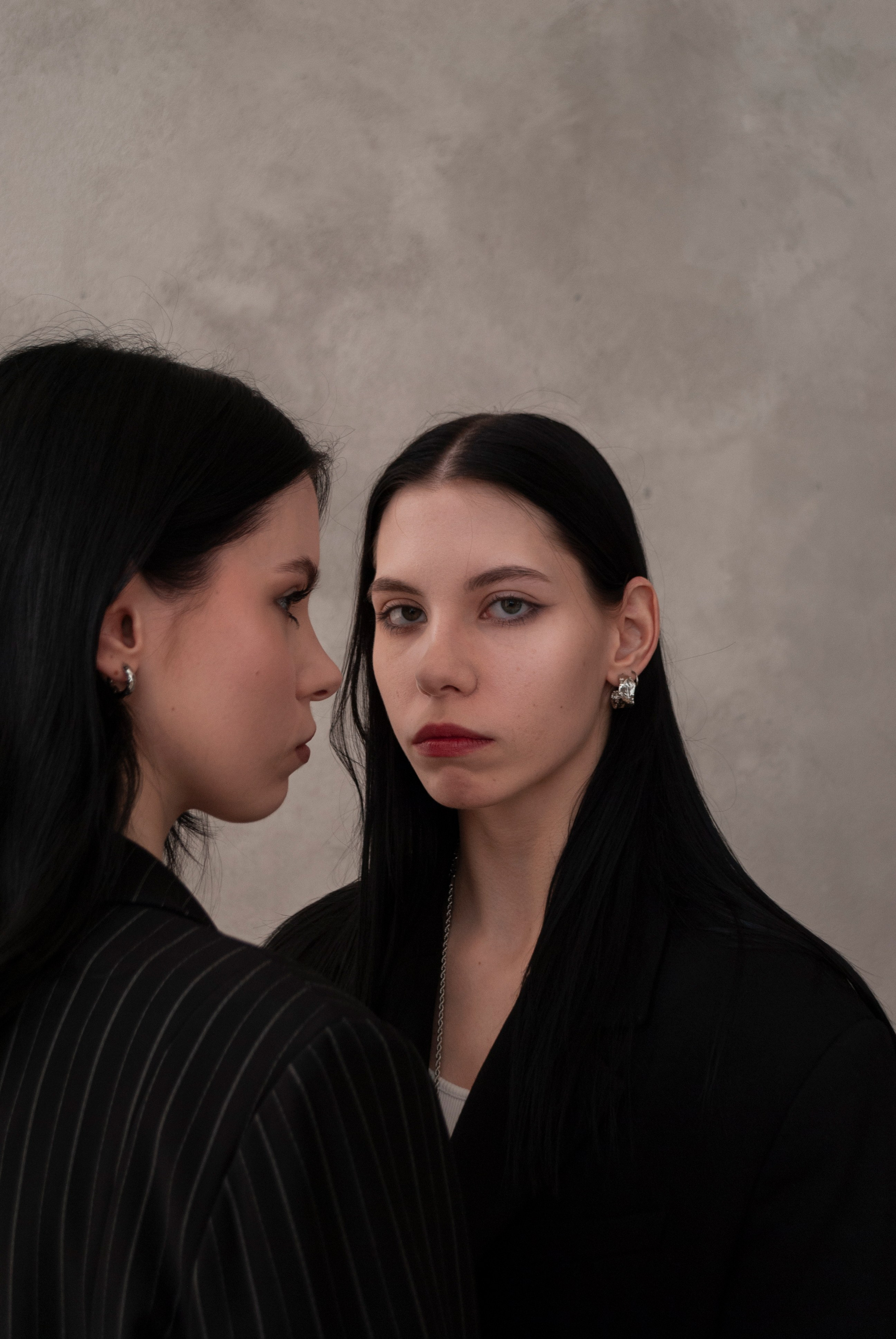 Ира и Марина: сёстры-близнецы. Фотограф Белов Тимофей | Красноярск