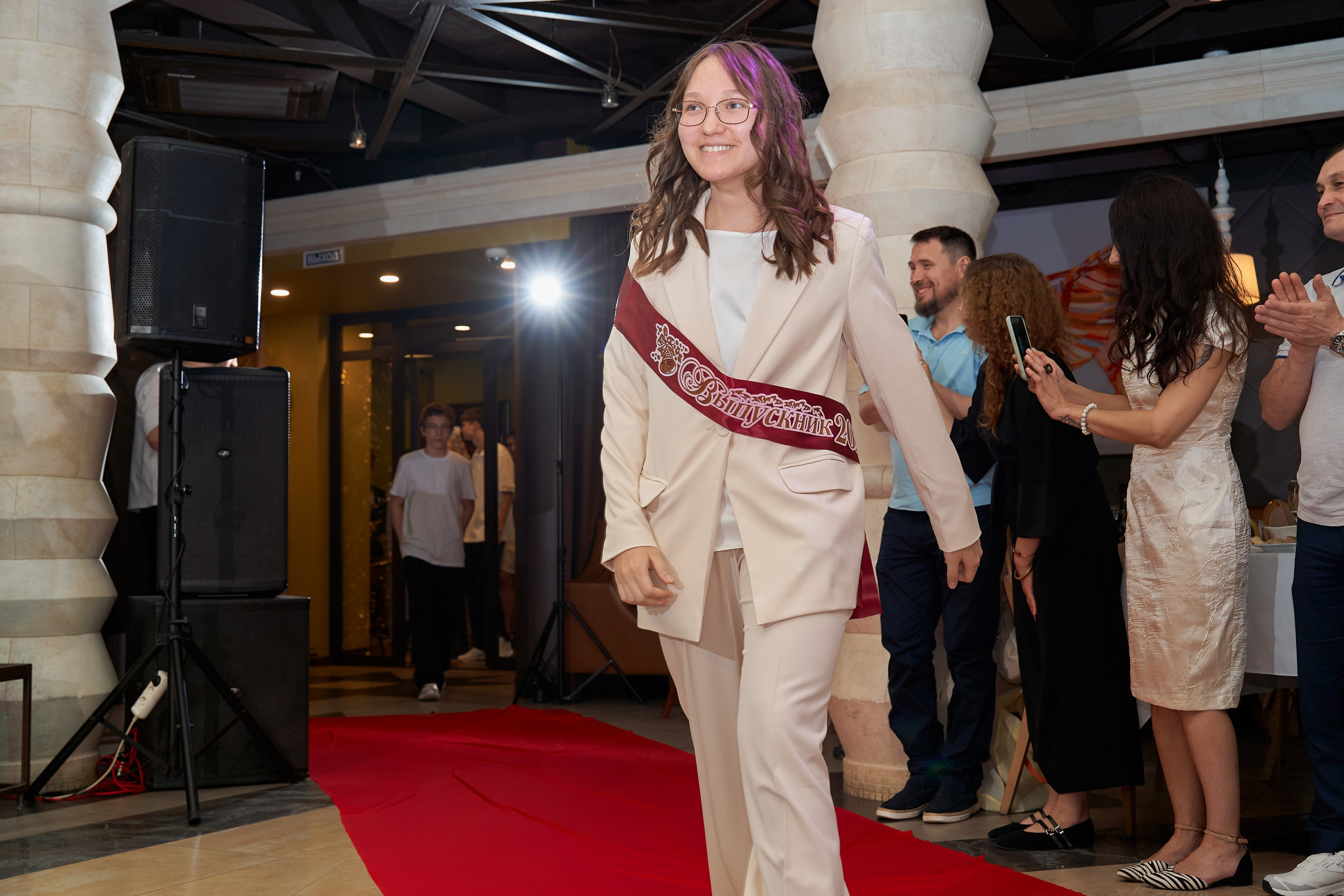 Выпускной 9-й класс. Выпускные альбомы в Екатеринбурге, от Анастасии Саловой