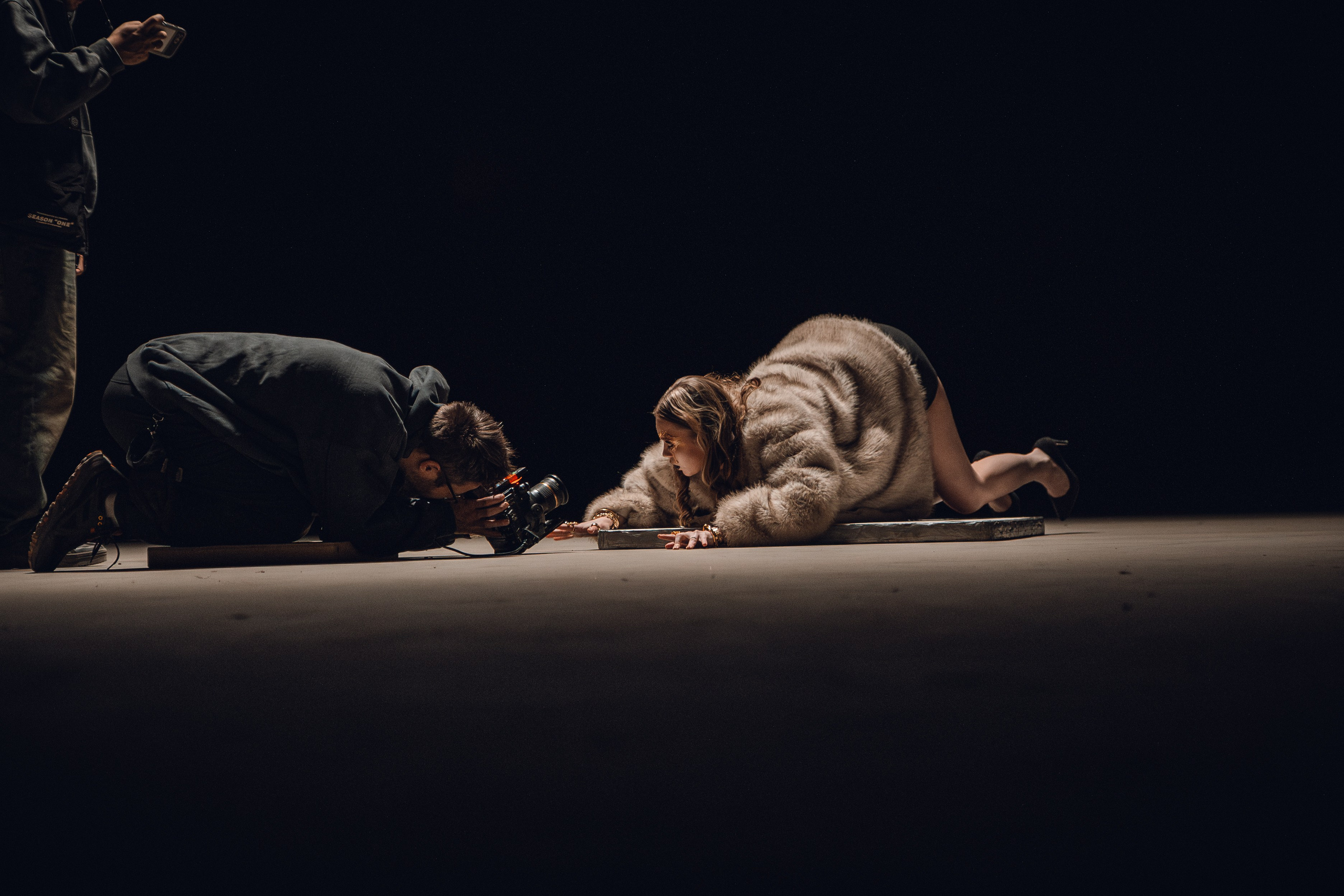 Бэкстеджи. Фотограф Егор Огородов