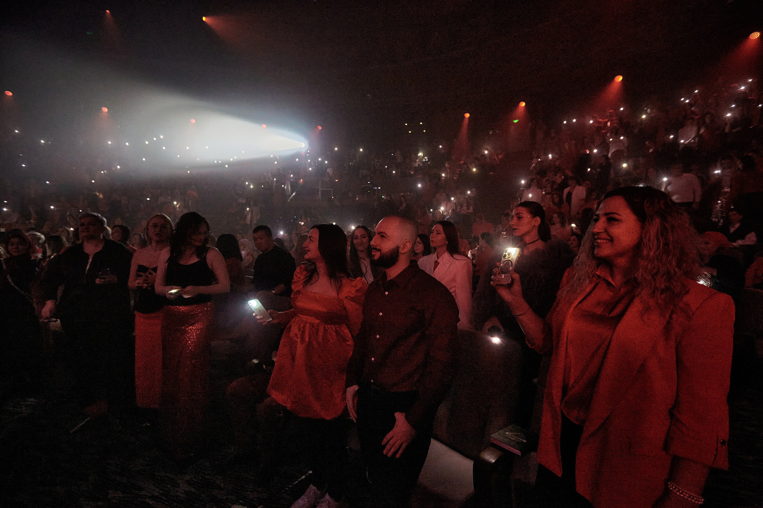 Будущий Я. Проект Марии Галантер. Фотографирую масштабные события, людей и их истории по всему миру. Константин Трубников