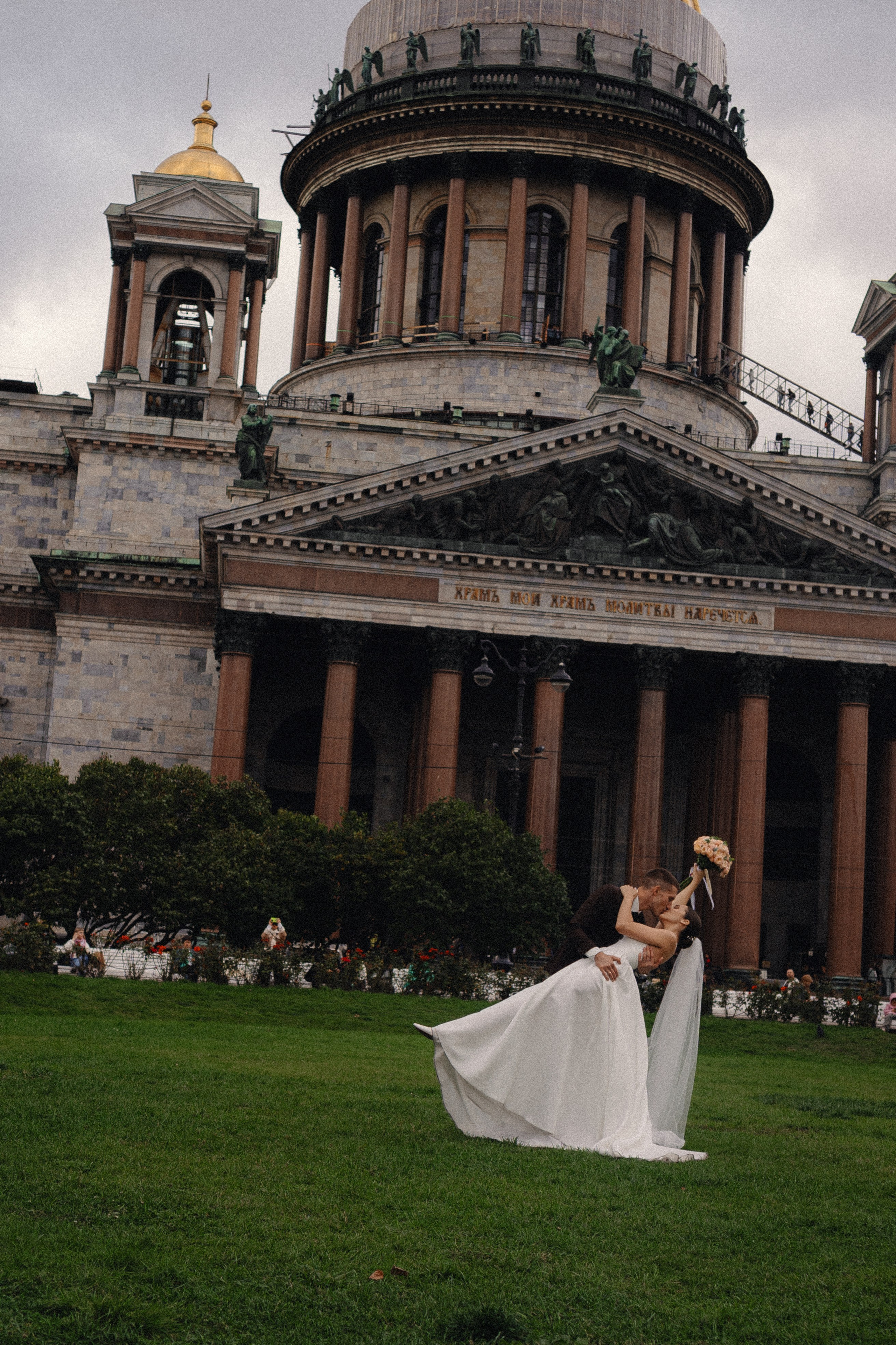 ЗАГС И ПРОГУЛКА 2 ЧАСА. Профессиональный фотограф, Санкт-Петербург — Виктория Богомолова