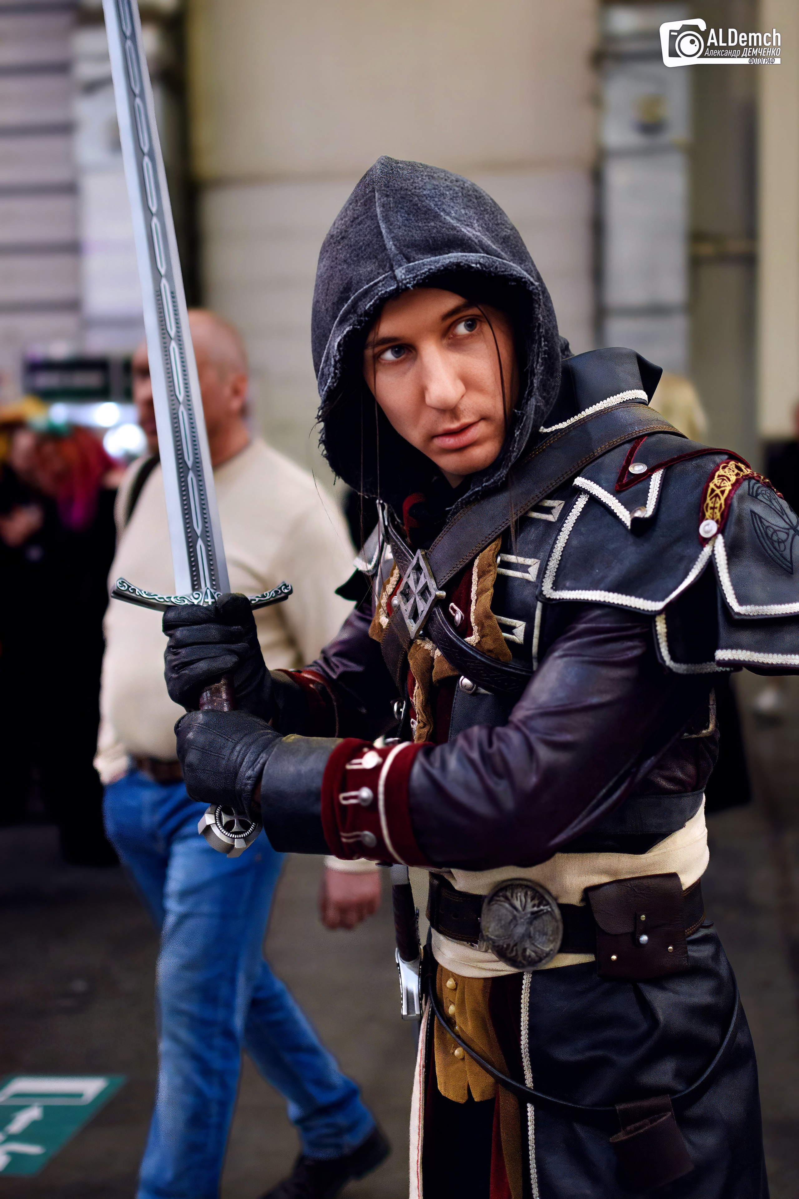 Assassins Creed картинки персонажей игры и косплей фото