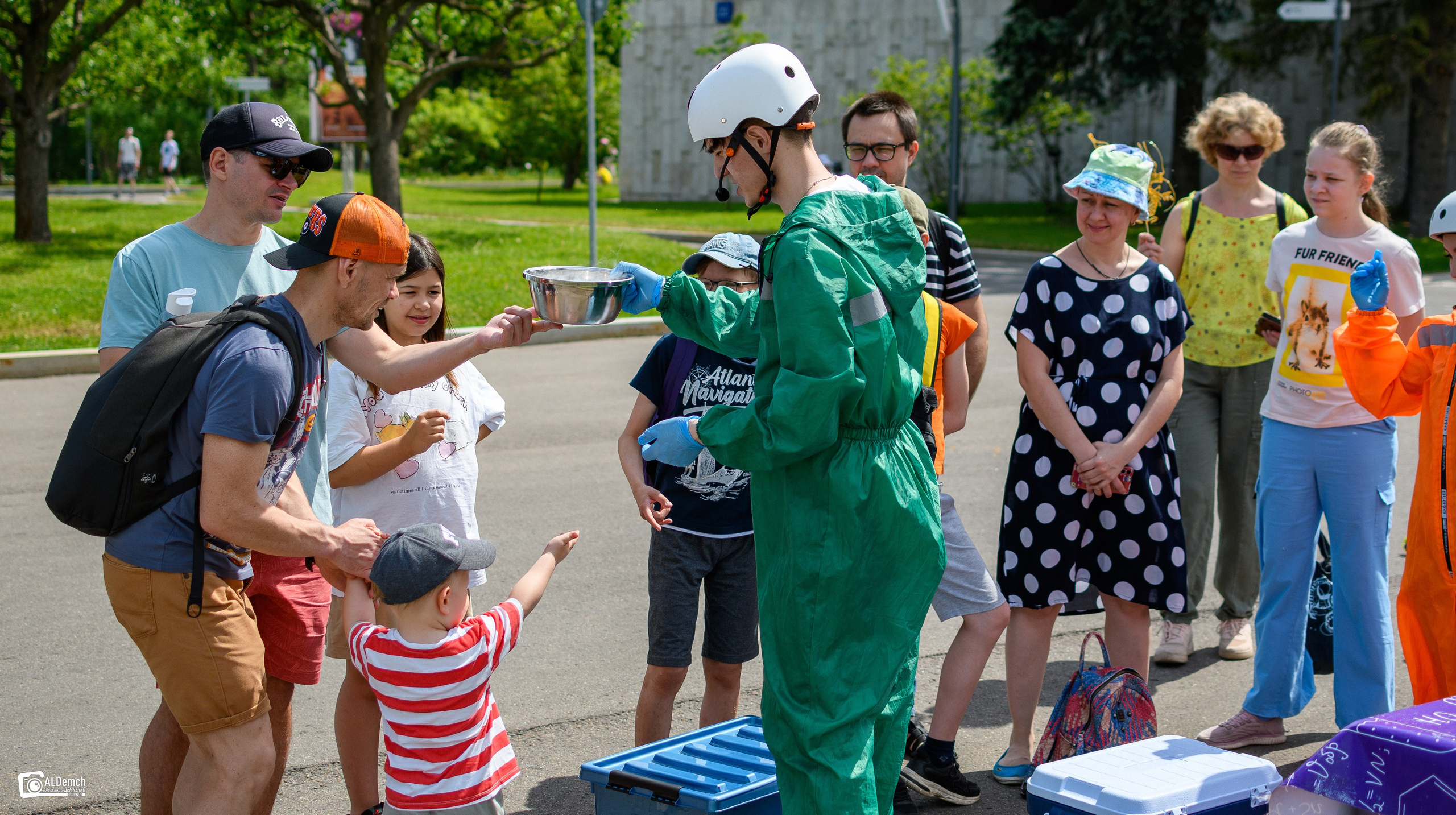 День защиты детей Терракотовая армия в Москве на ВДНХ фото