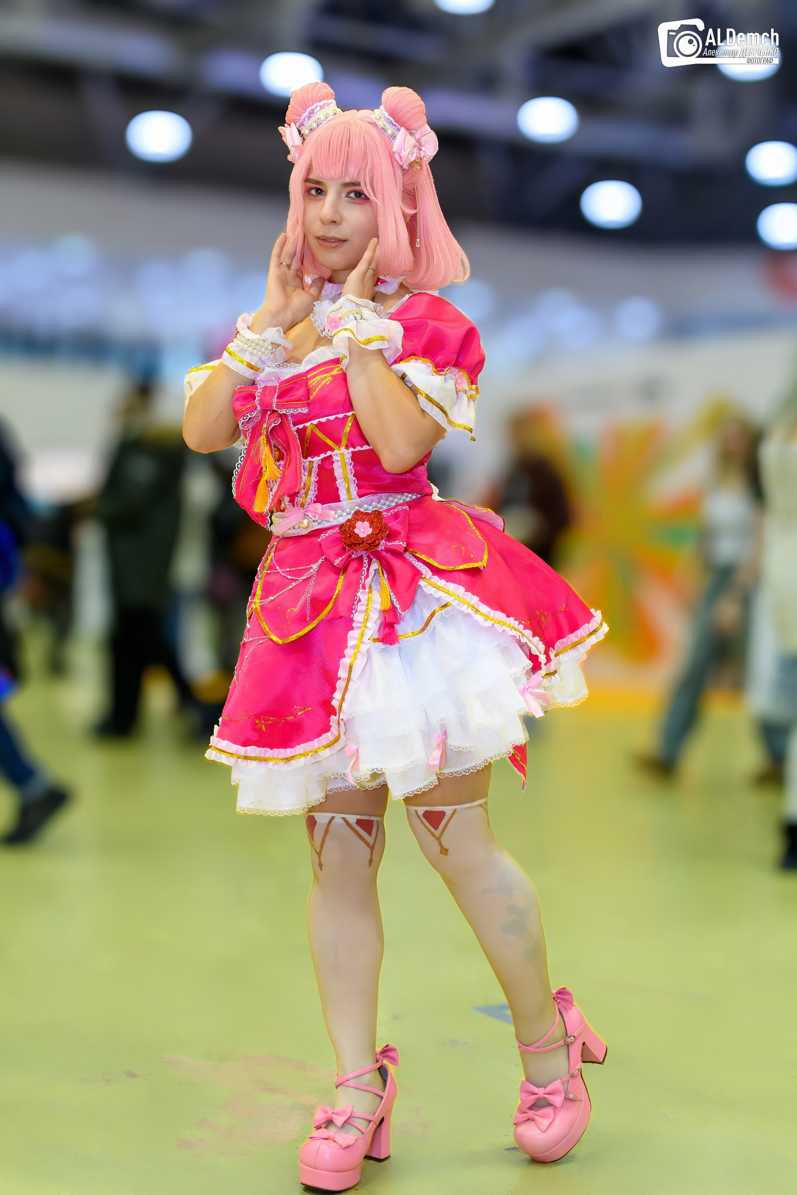 Аниме картинки персонажей и косплей фото в России Москве